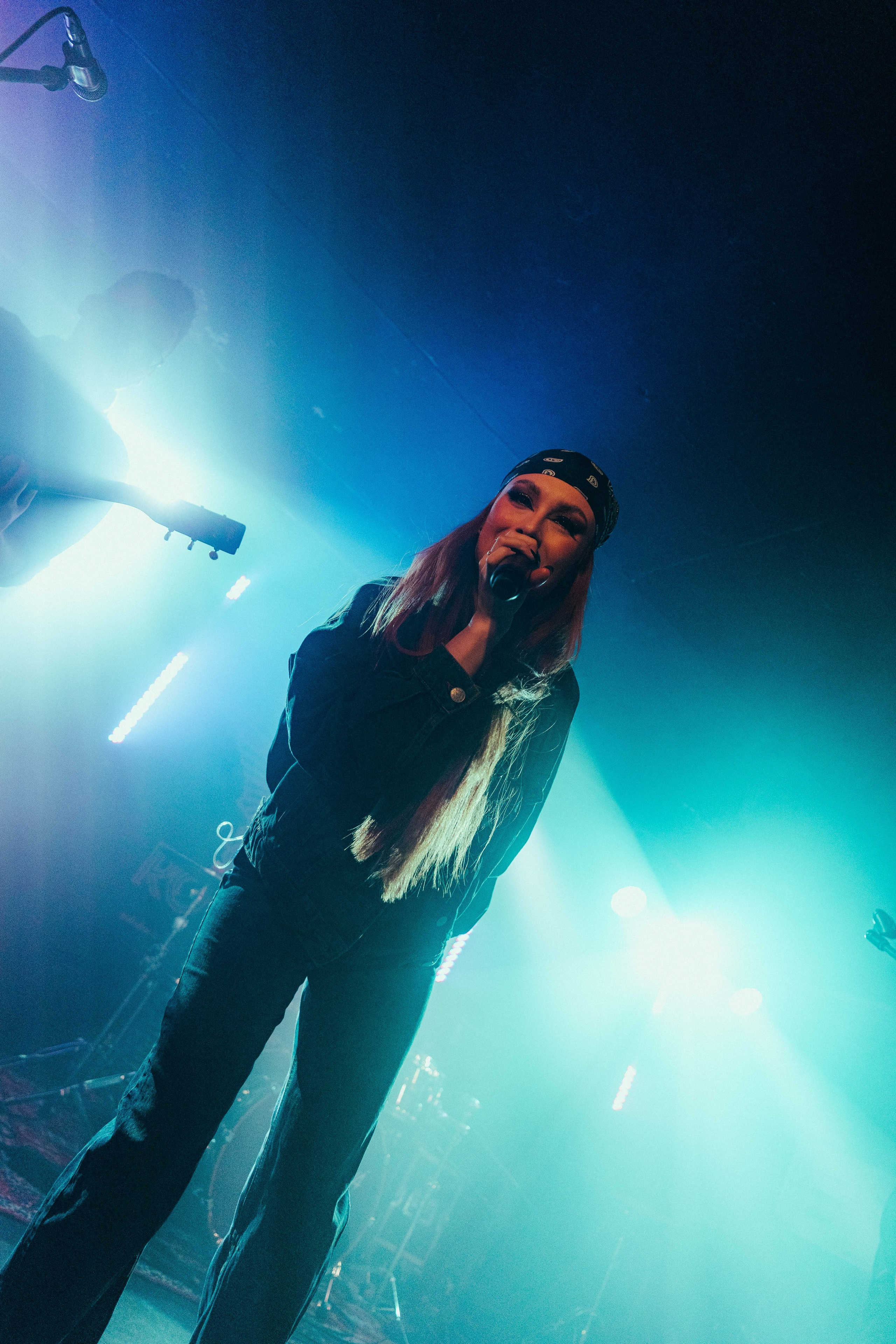 Marie Rezlerova. Rock Cafe. Concert and portrait photographer in Prague