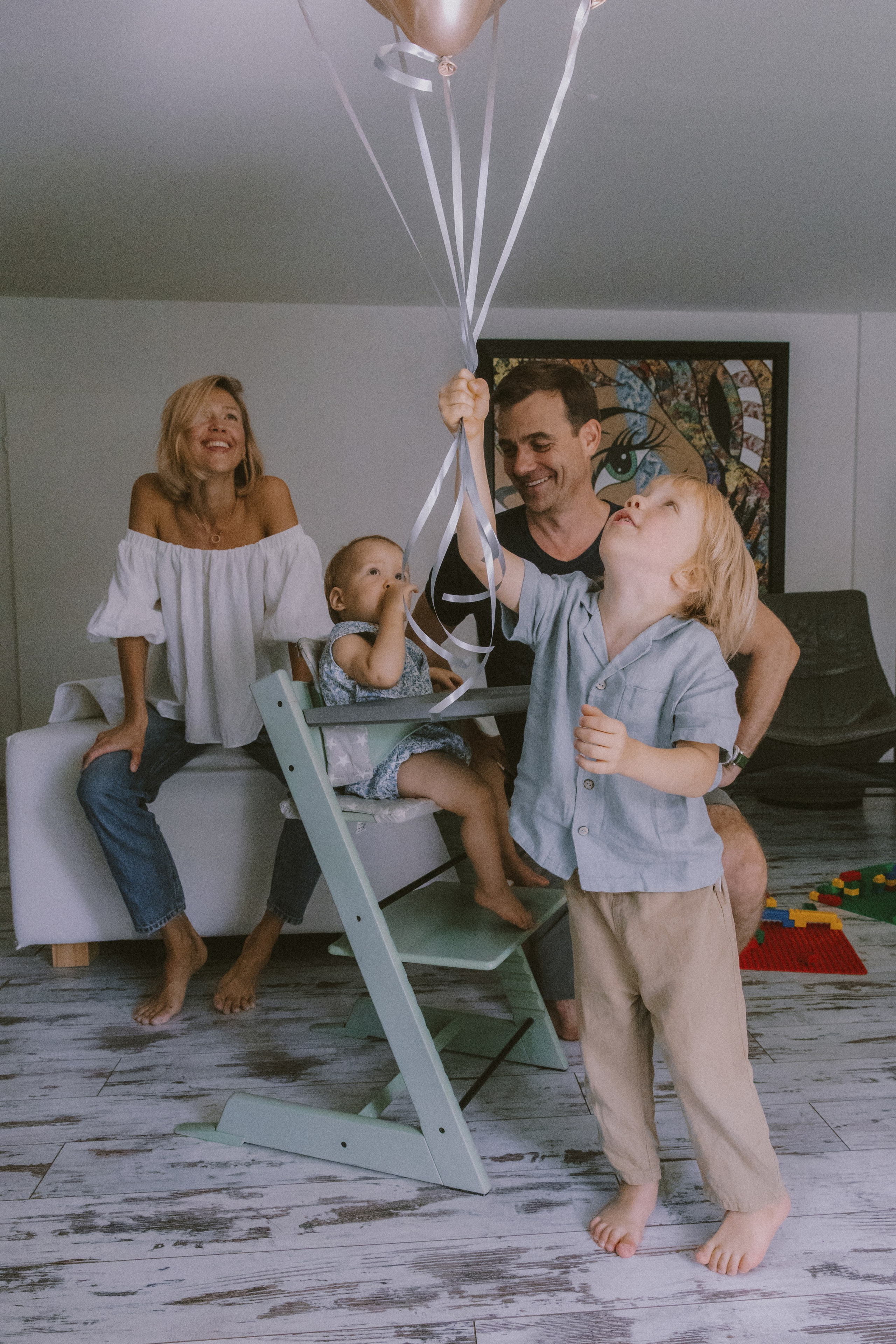 Family At Home Photoshoot in Paris | Natural Lifestyle Photography. Paris Wedding Photographer