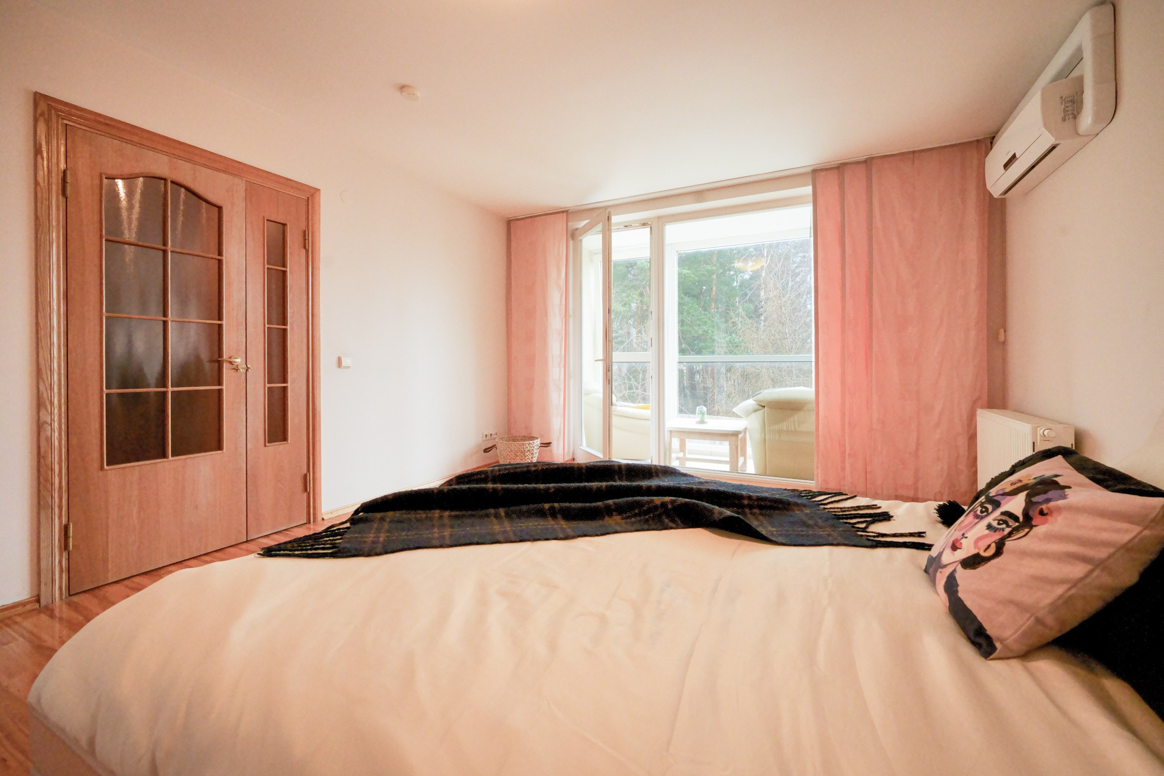 2--jų kambarių butas L. Gyros 80, Vilnius. Elina Sapiega fotografė Vilniuje