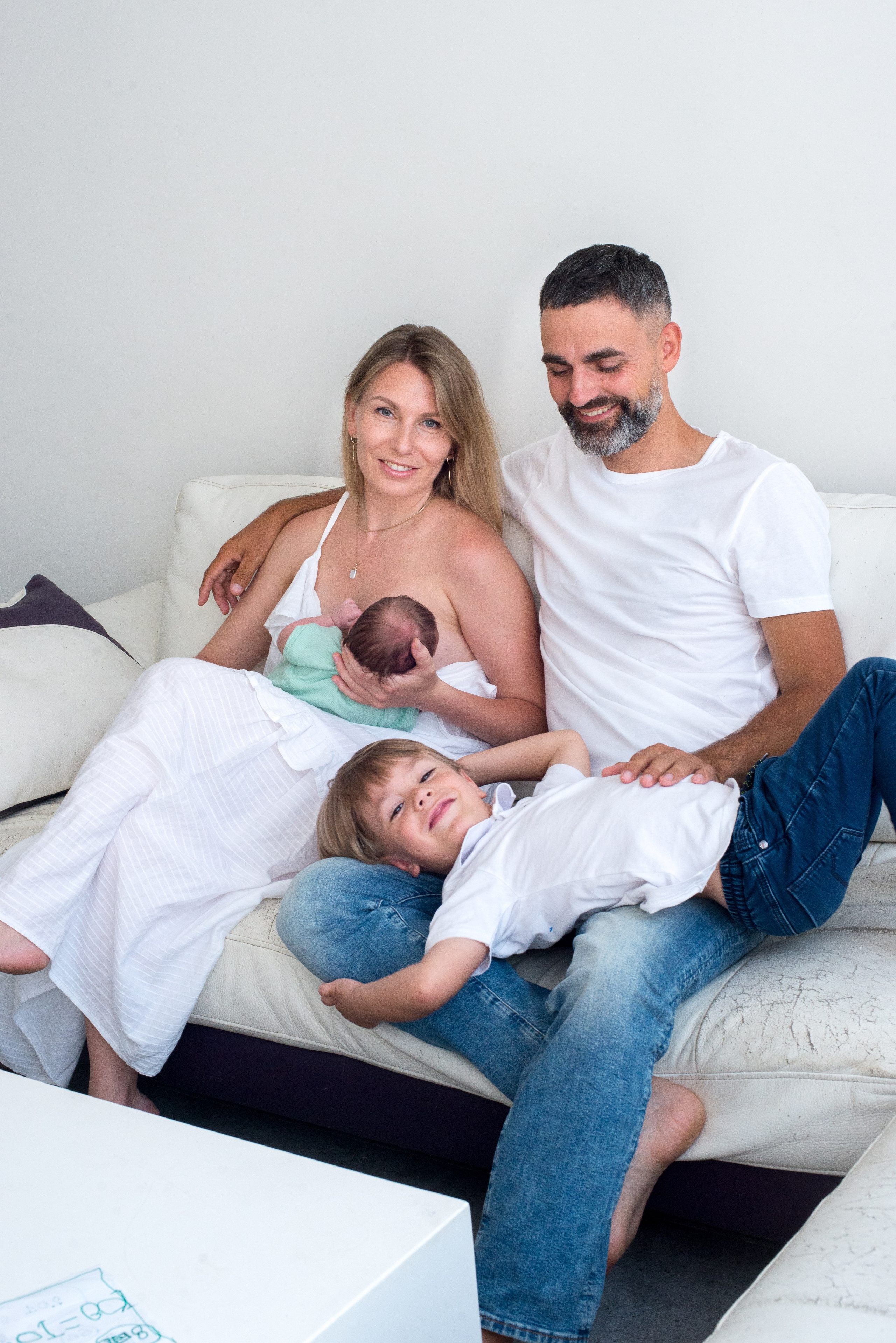 Катя, Андрей Мирон и Лео. Визуальный брендинг