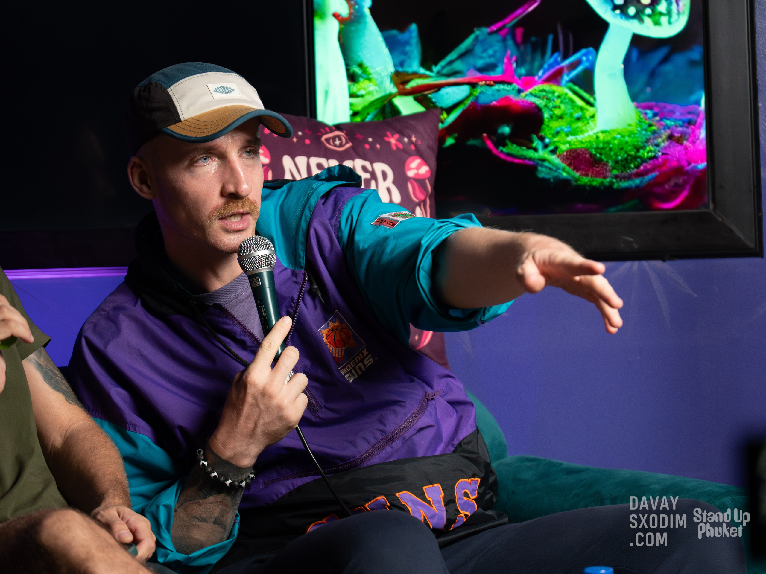 Standup-шоу «Тай-Болтай» | Фоторепортаж | Афиша | DAVAYSXODIM.com PHUKET. АФИША|ФОТОРЕПОРТАЖИ|ИВЕНТЫ|ПХУКЕТ