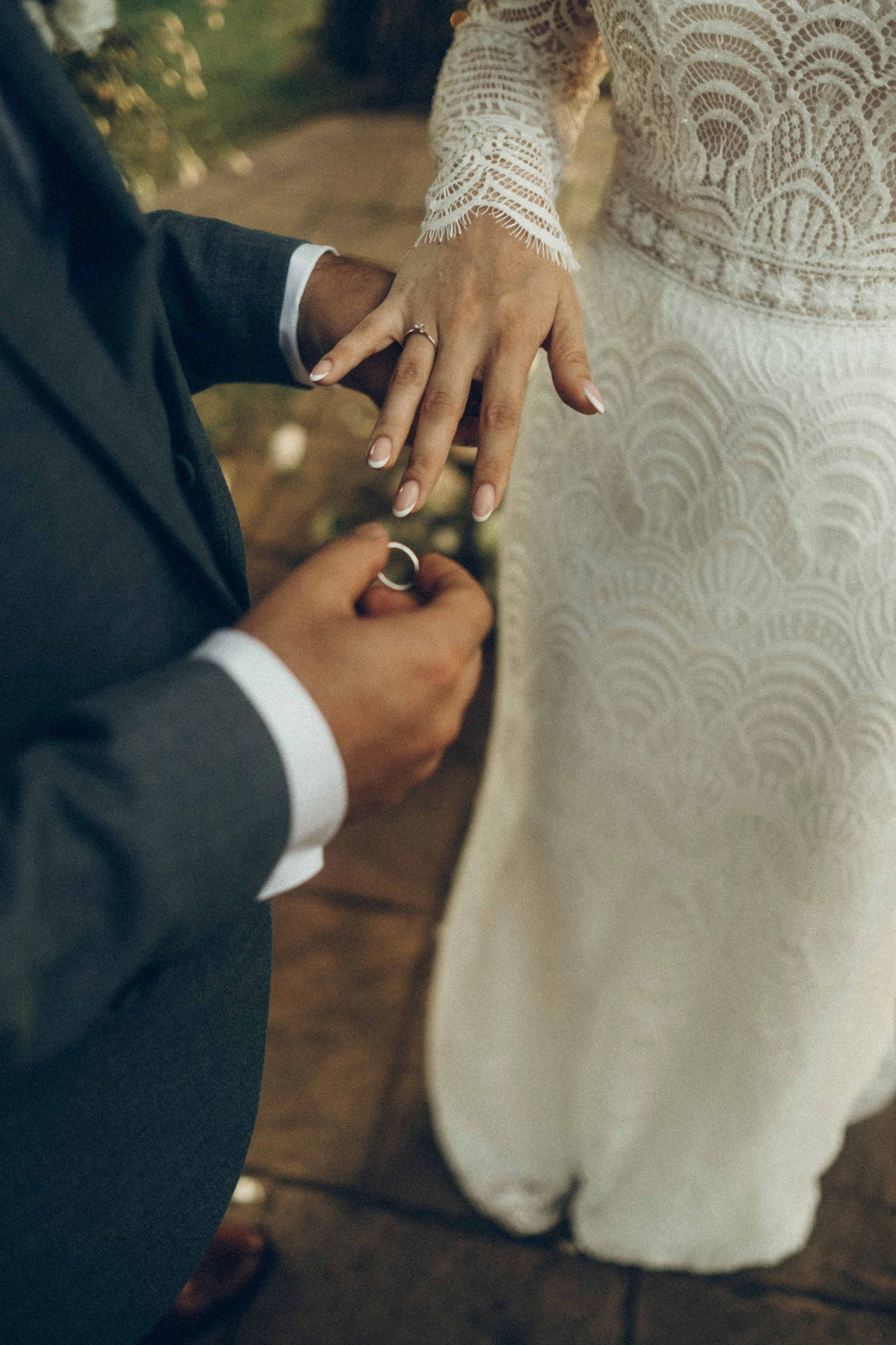 Nadezhda & Dmitry. Masia Mas Coll. Paola wedding photographer / videographer in Barcelona