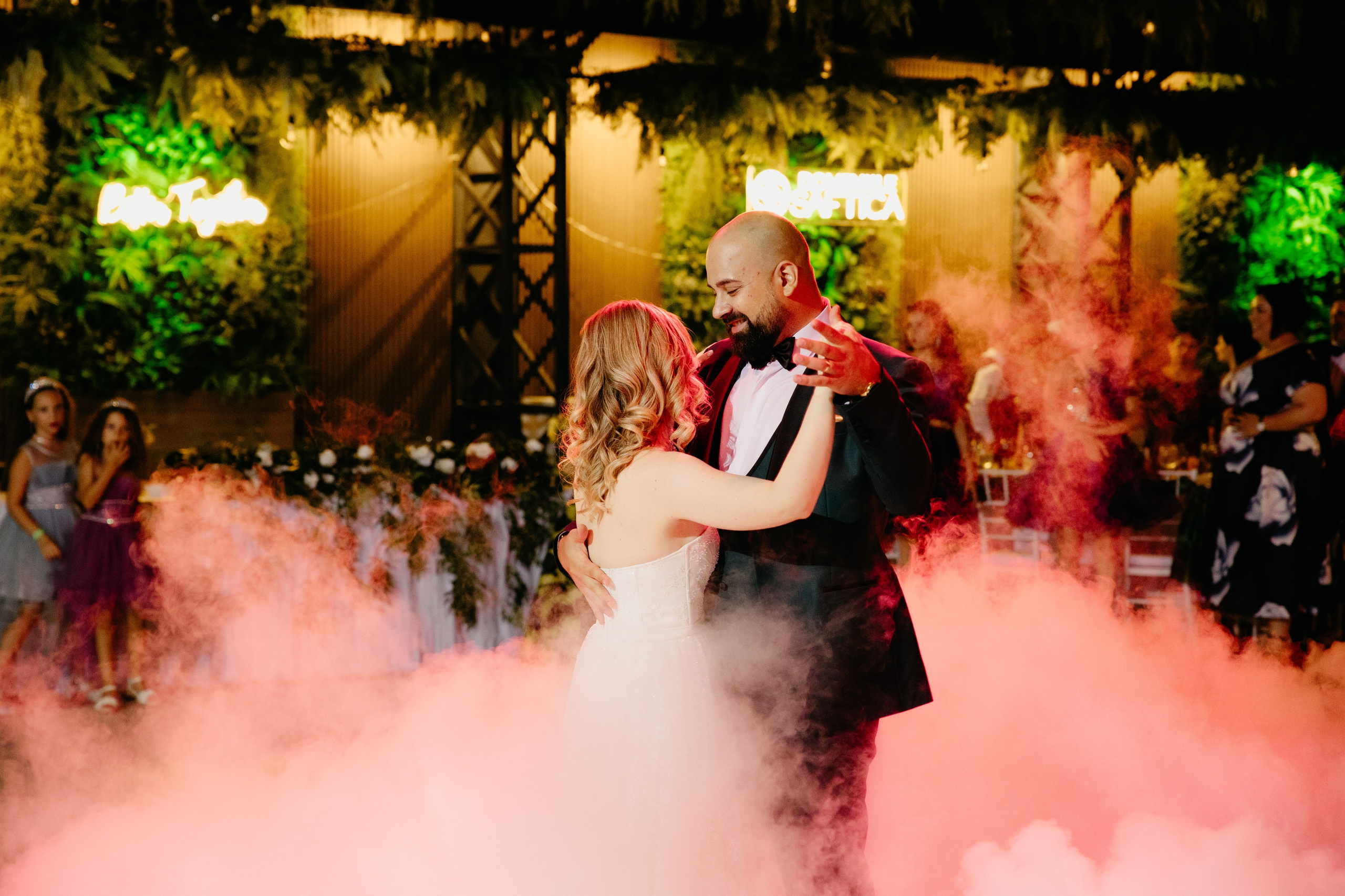 Raluca & Bogdan - Domeniile Saftica. MDimaFotoStudio. Fotograf de nuntă, evenimente private și de familie