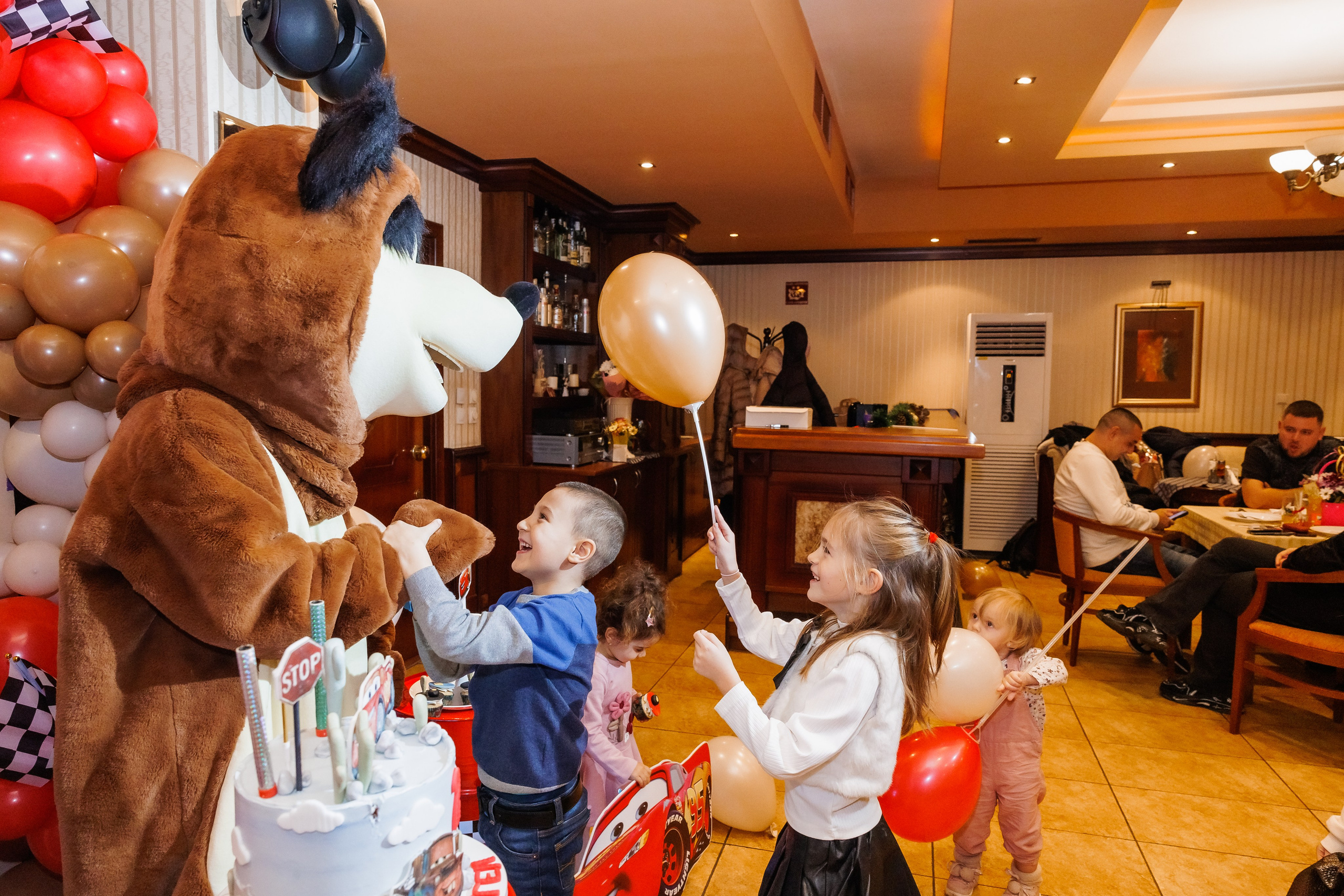 Честит Рожден Ден. Фотограф Ирина Йотова