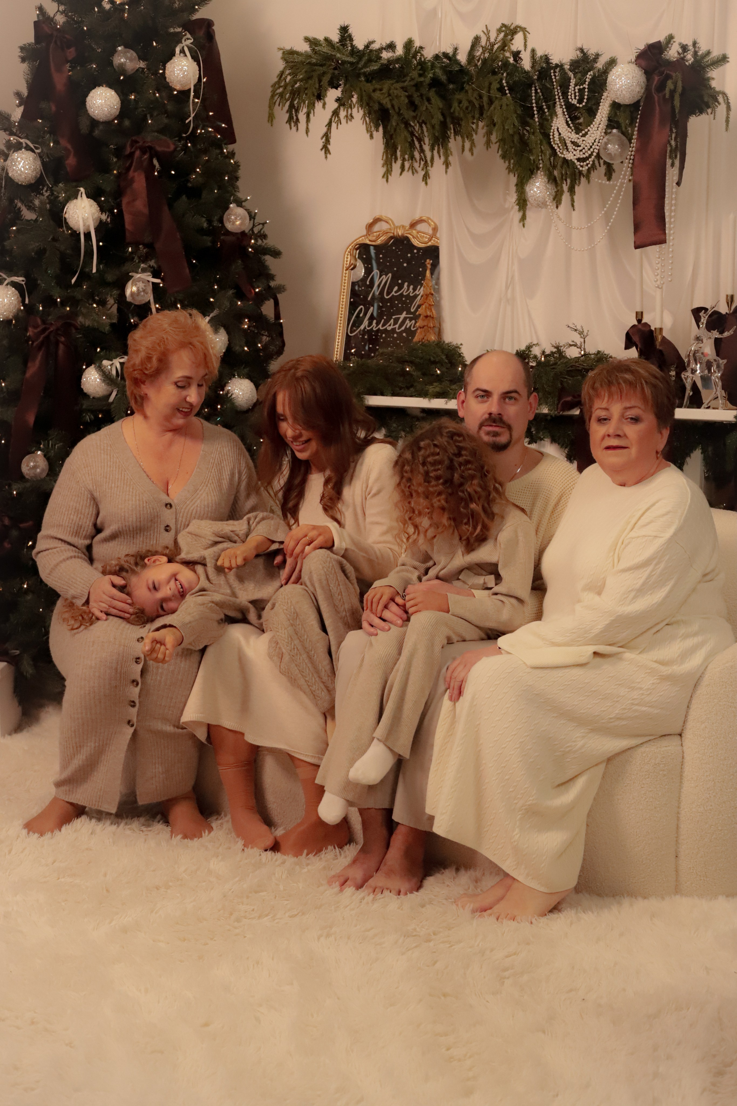 Anna Family. VALERIIA VIUNOVA individual shooting\love story\event\brand