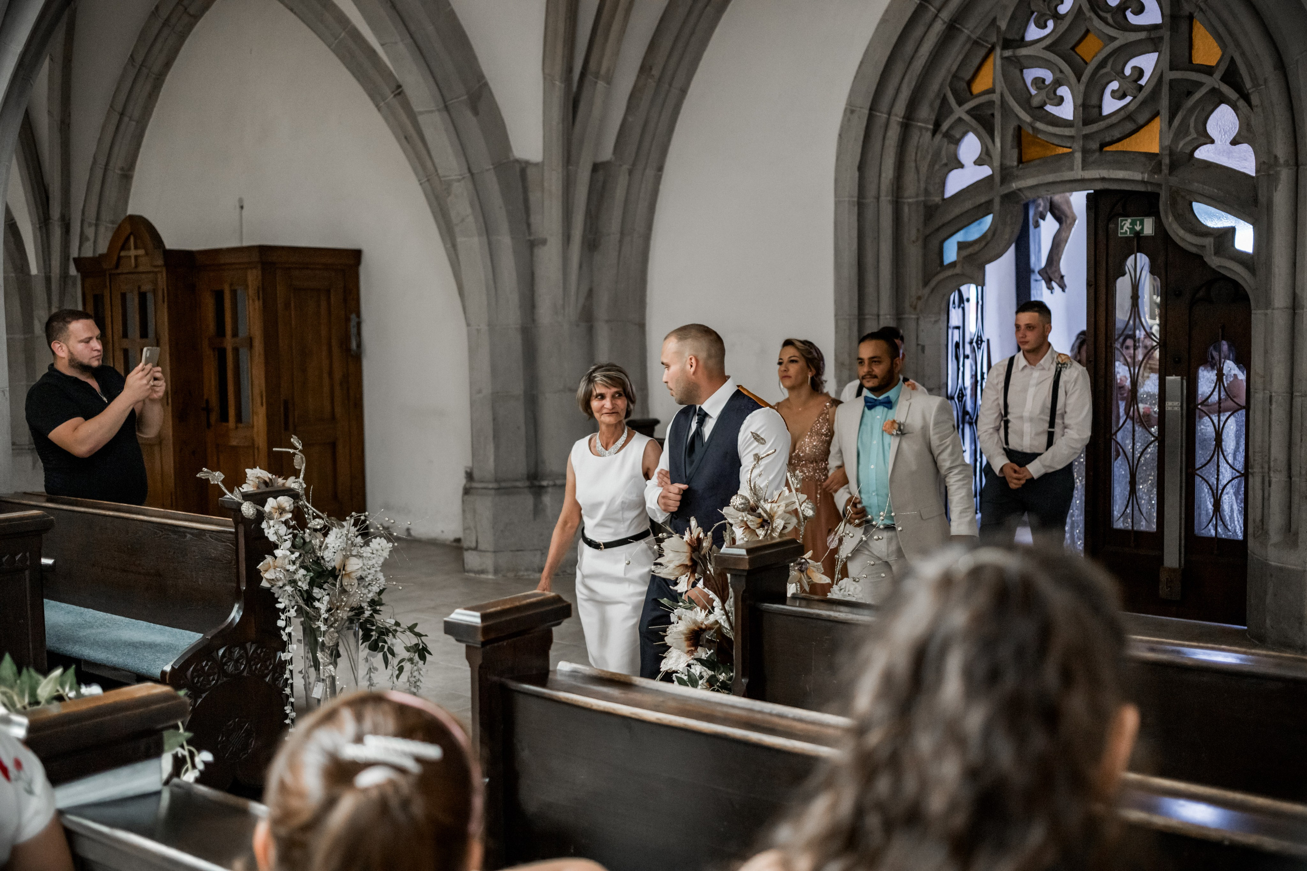 Pavel & Yveta. Svatební fotograf a kameraman v Česku a po celé Evropě — Teplice, Ústí nad Labem, Praha, Drážďany