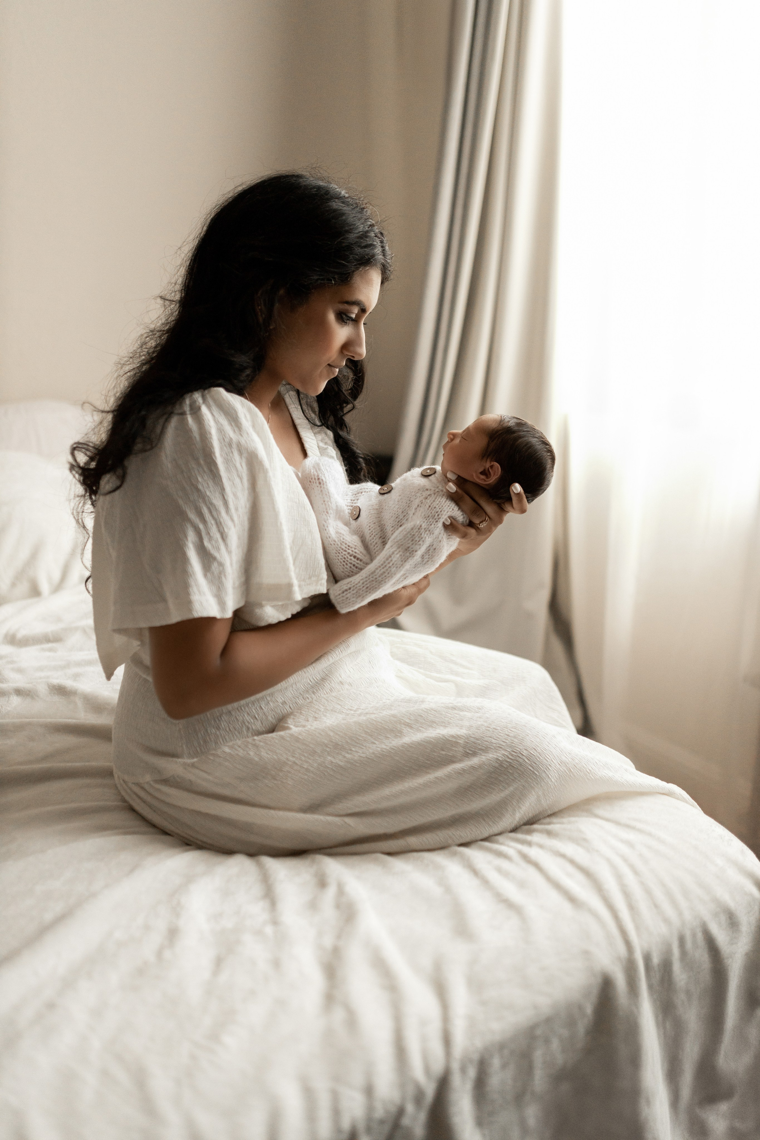 Newborn Lifestyle. Family photographer in Bay Area, California