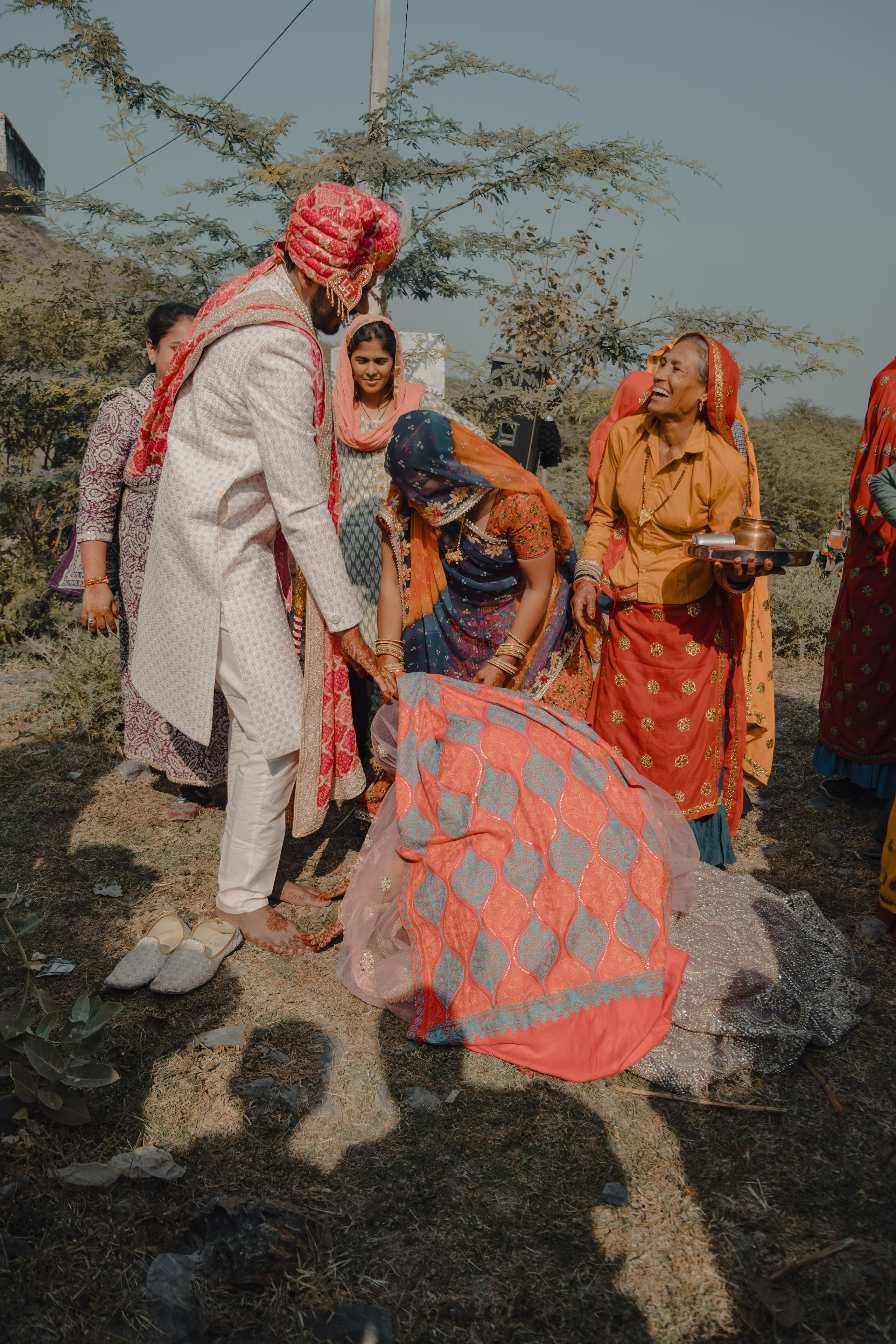 Parul & Sanjay. Wedding and Family photographer in india