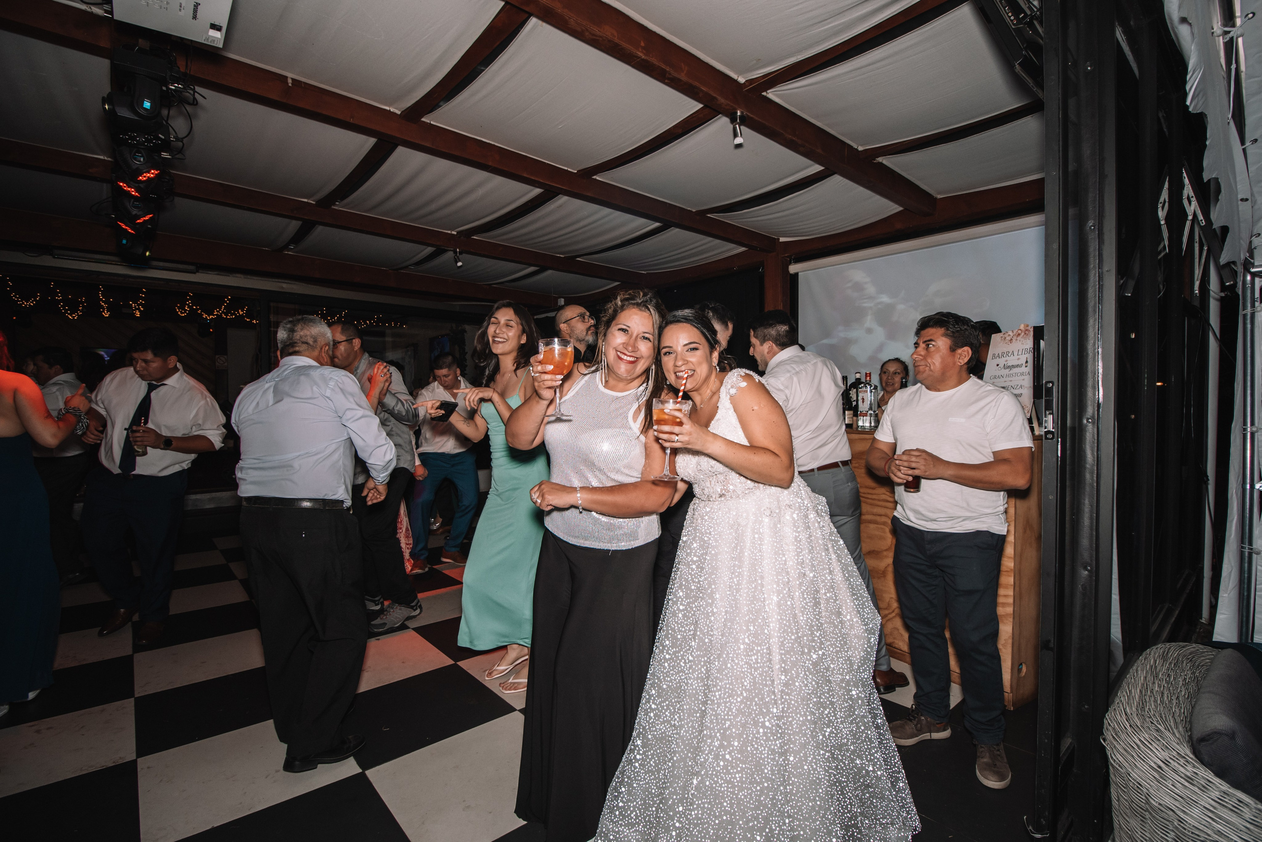 Katherin y Daniel. Dinka & Emilio - El arte de preservar lo que no se repite