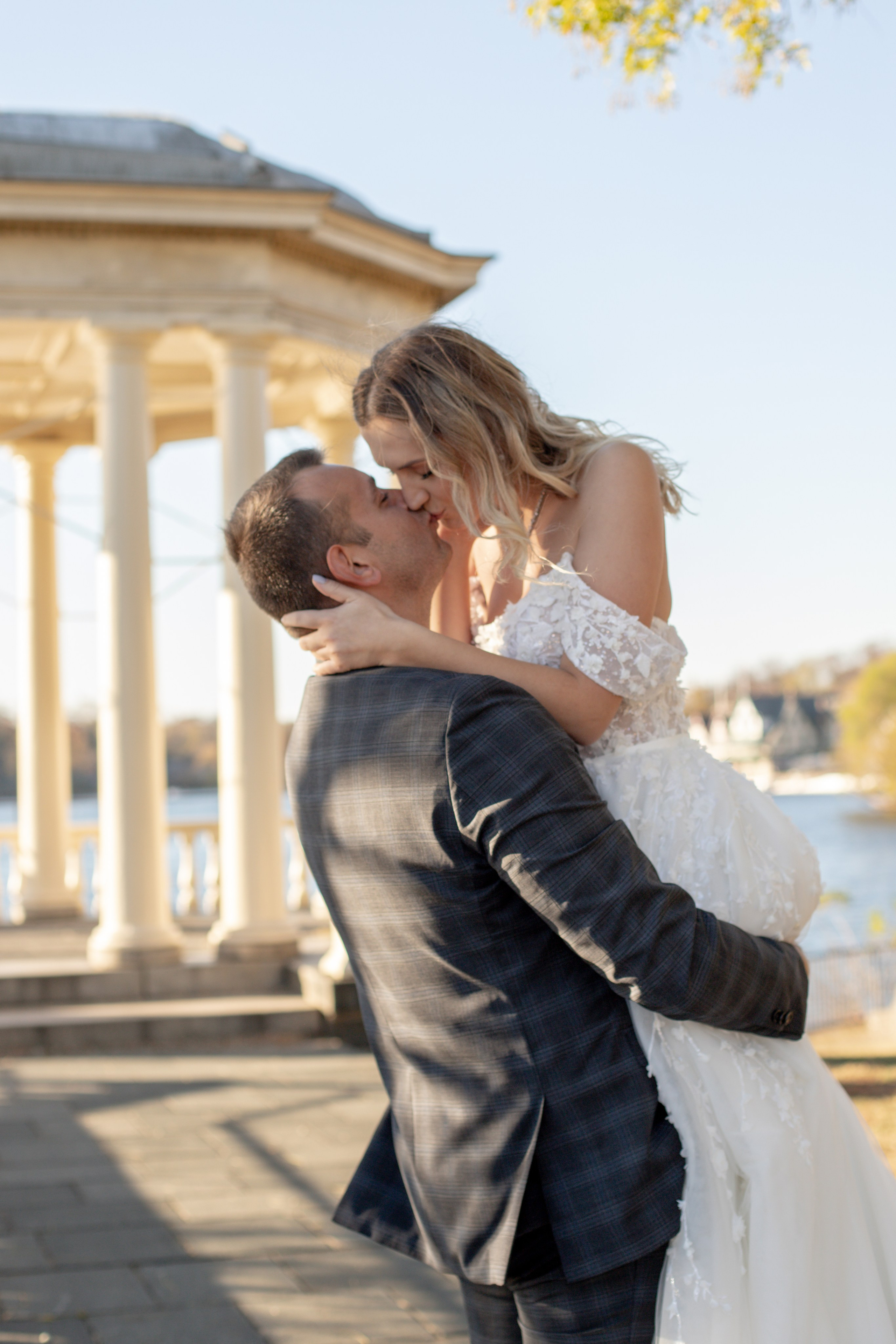 Olya & Vitalyk. Wedding Photographer & Videographer