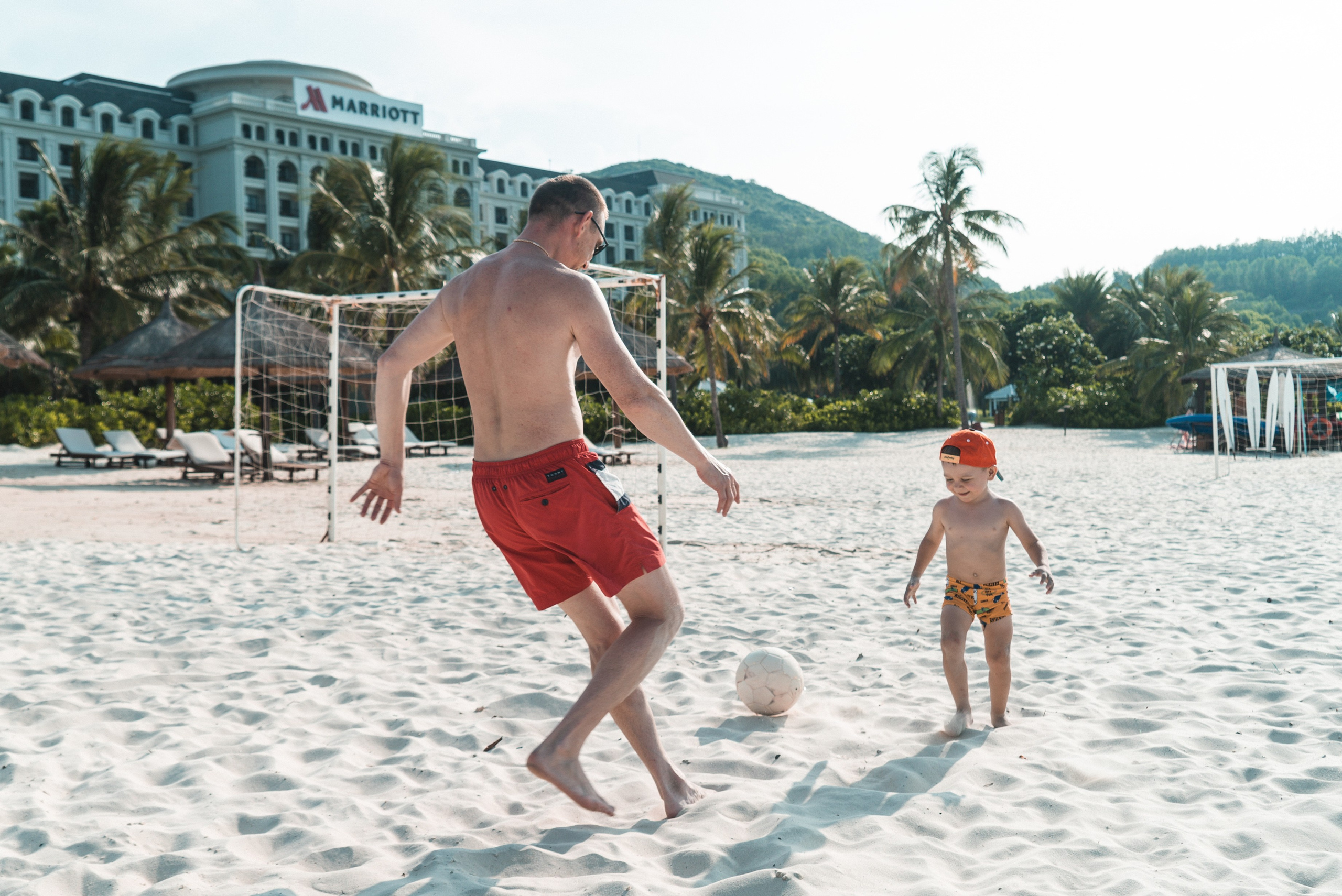 Семейная Marriott. Семейный фотограф в Нячанге. Прогулки, lovestory, свадебные, студийные съёмки