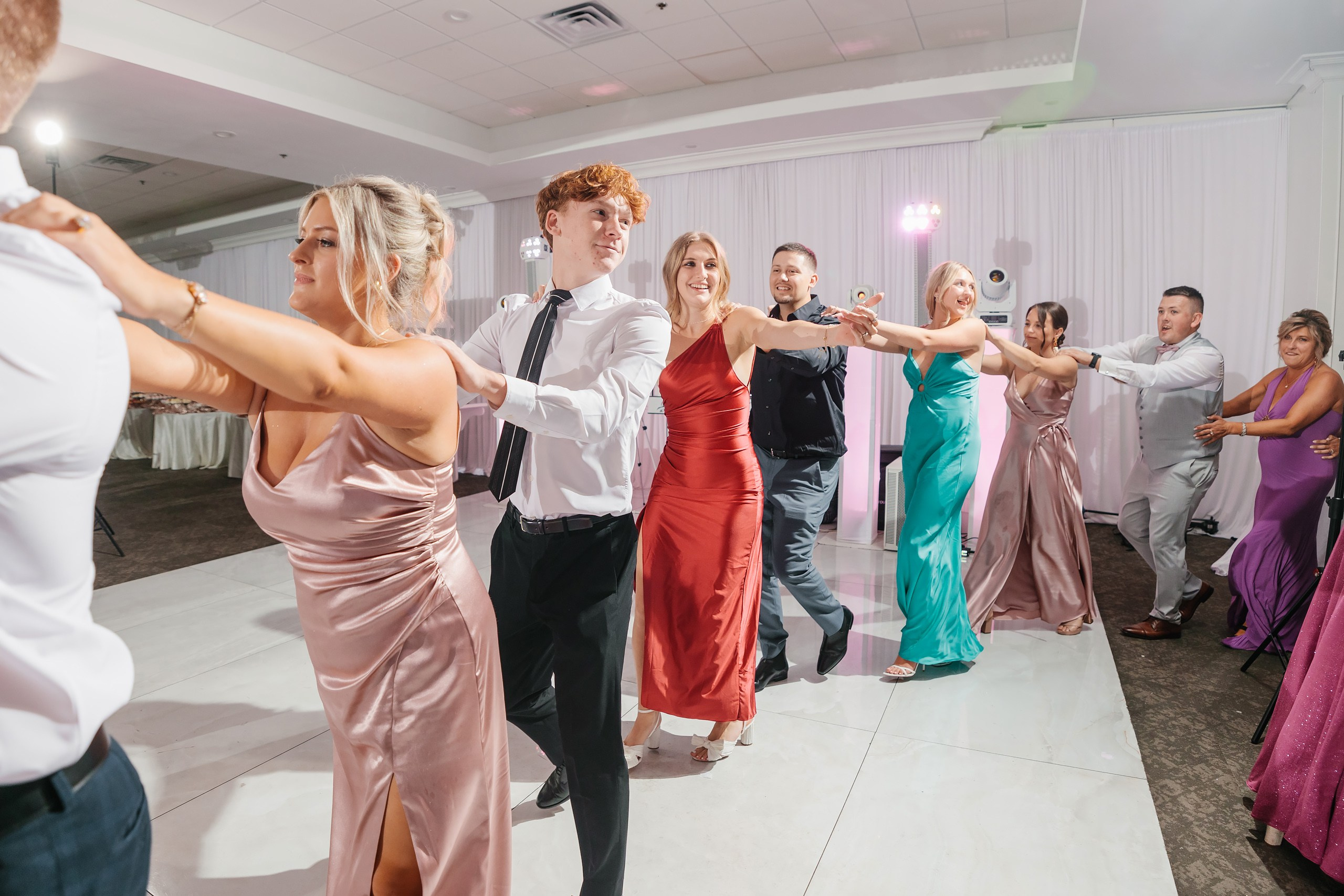 31.08.2024 Wedding. Wedding family event photographer in Chicago Nick Yushevich