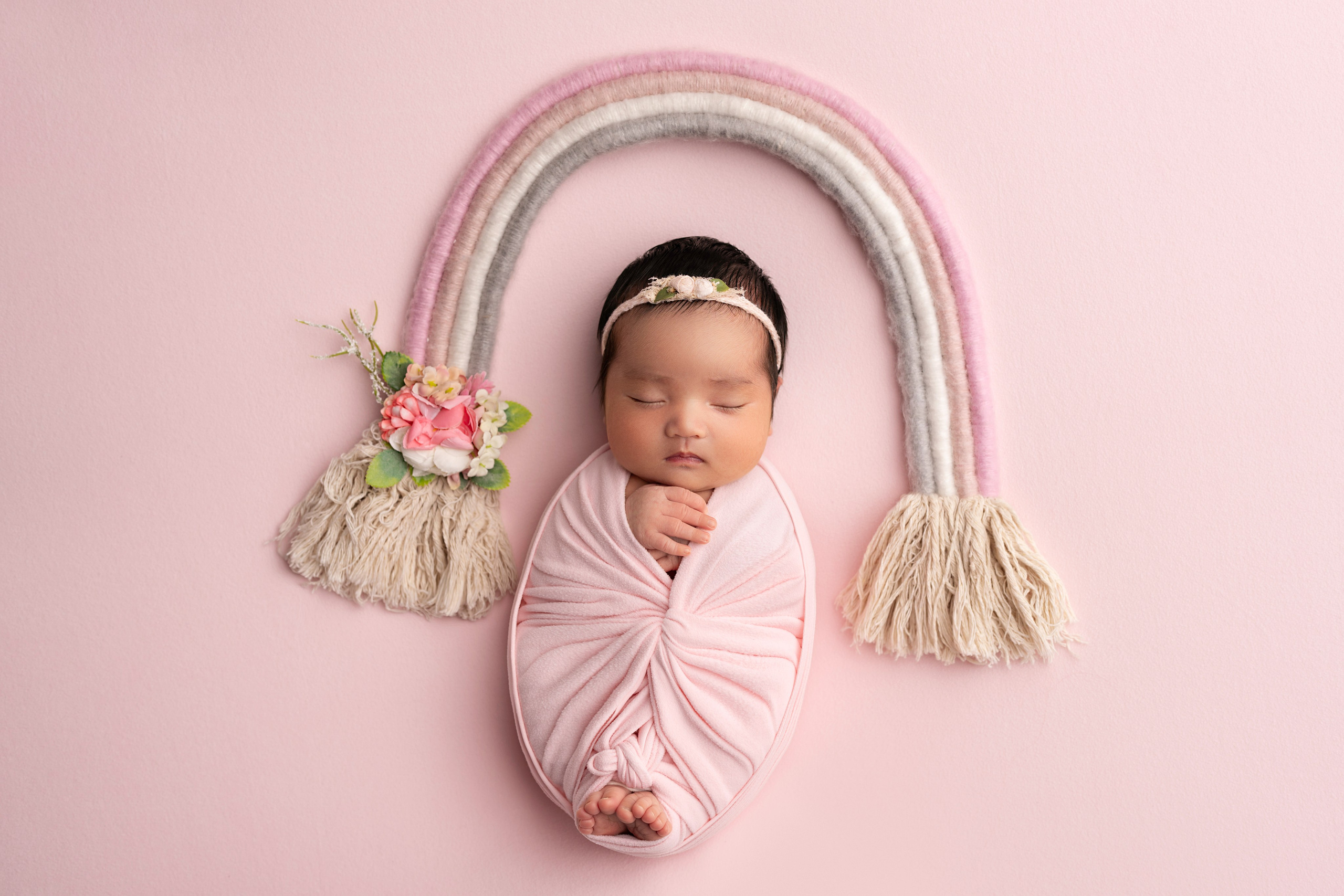 NEWBORN PHOTOGRAPHY. Newborn, Sitter and Cake Smash Photographer in Doha, Qatar