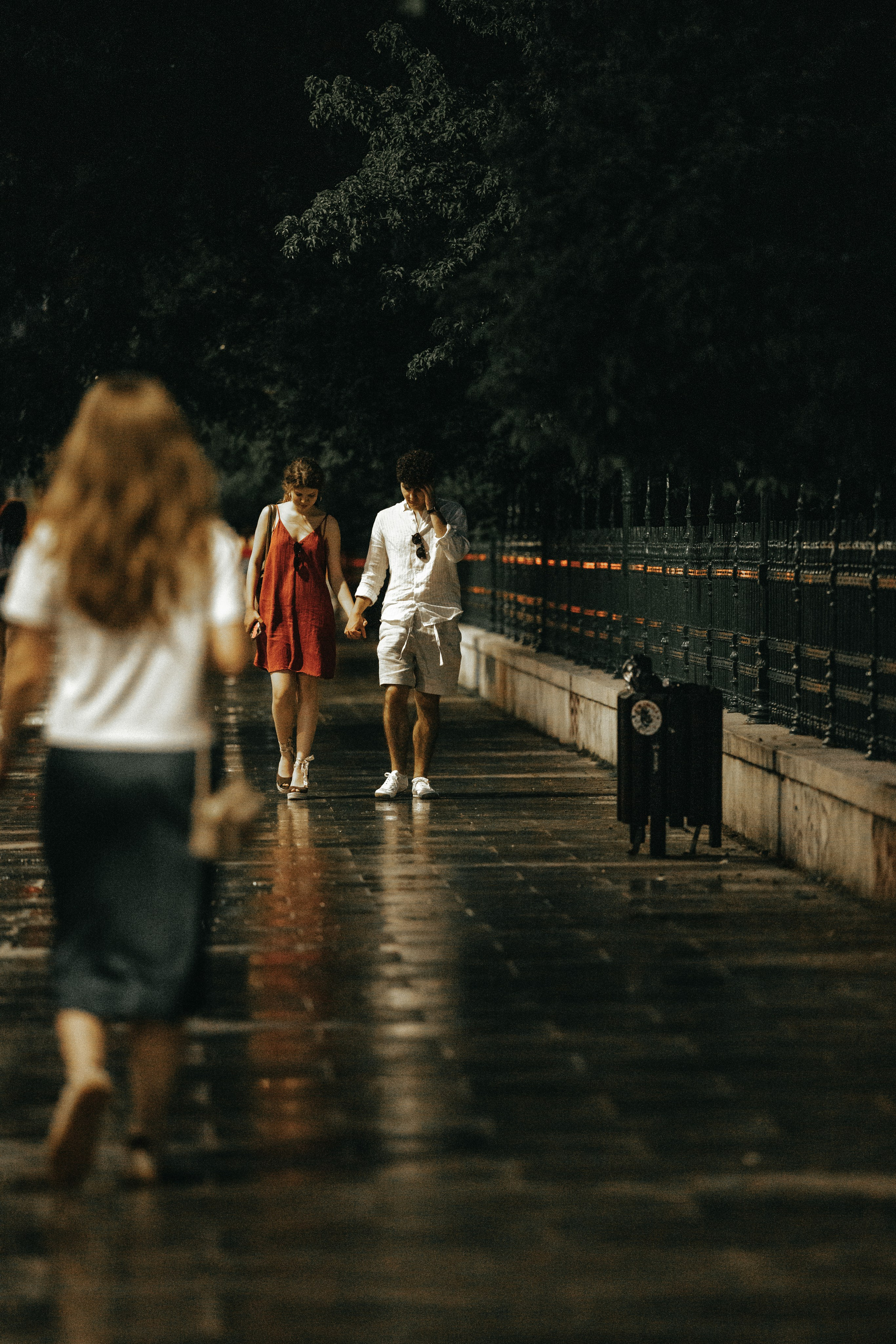 Fragmente din București. Cadre de catifea