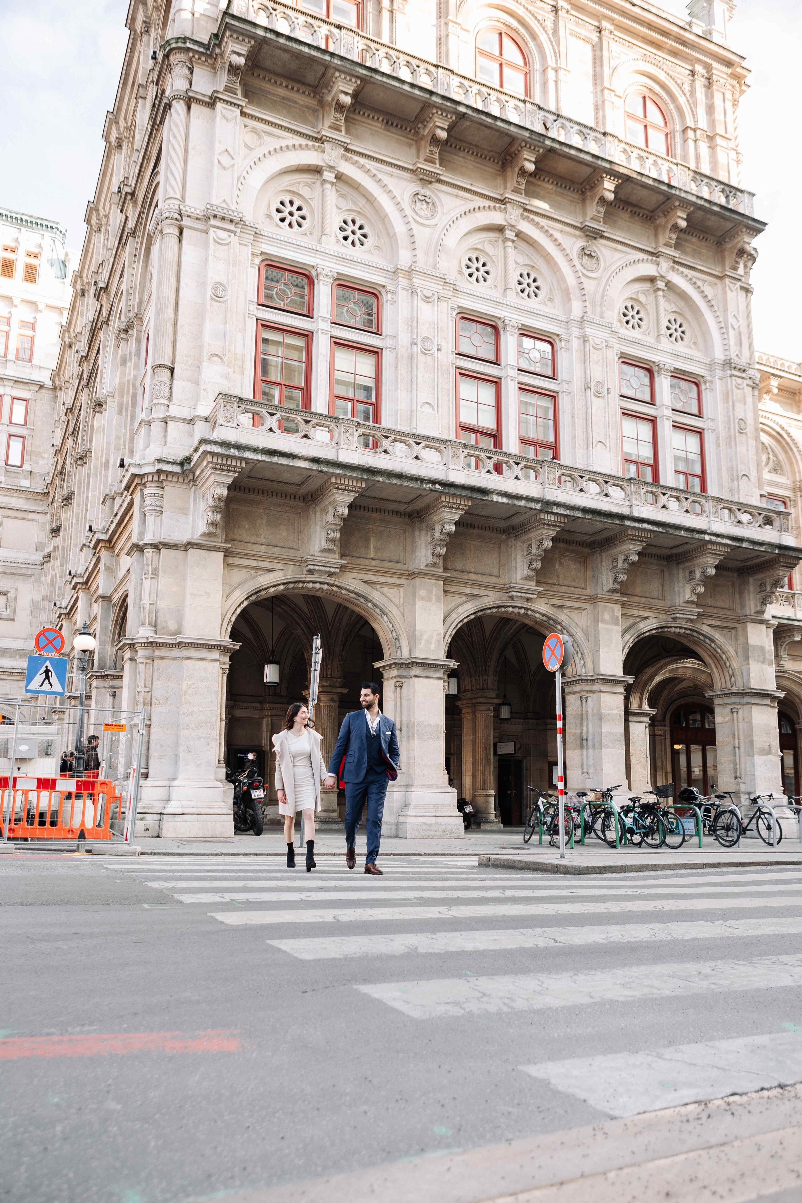 A LOVE STORY IN VIENNA. PHOTOGRAPHER IN ISRAEL