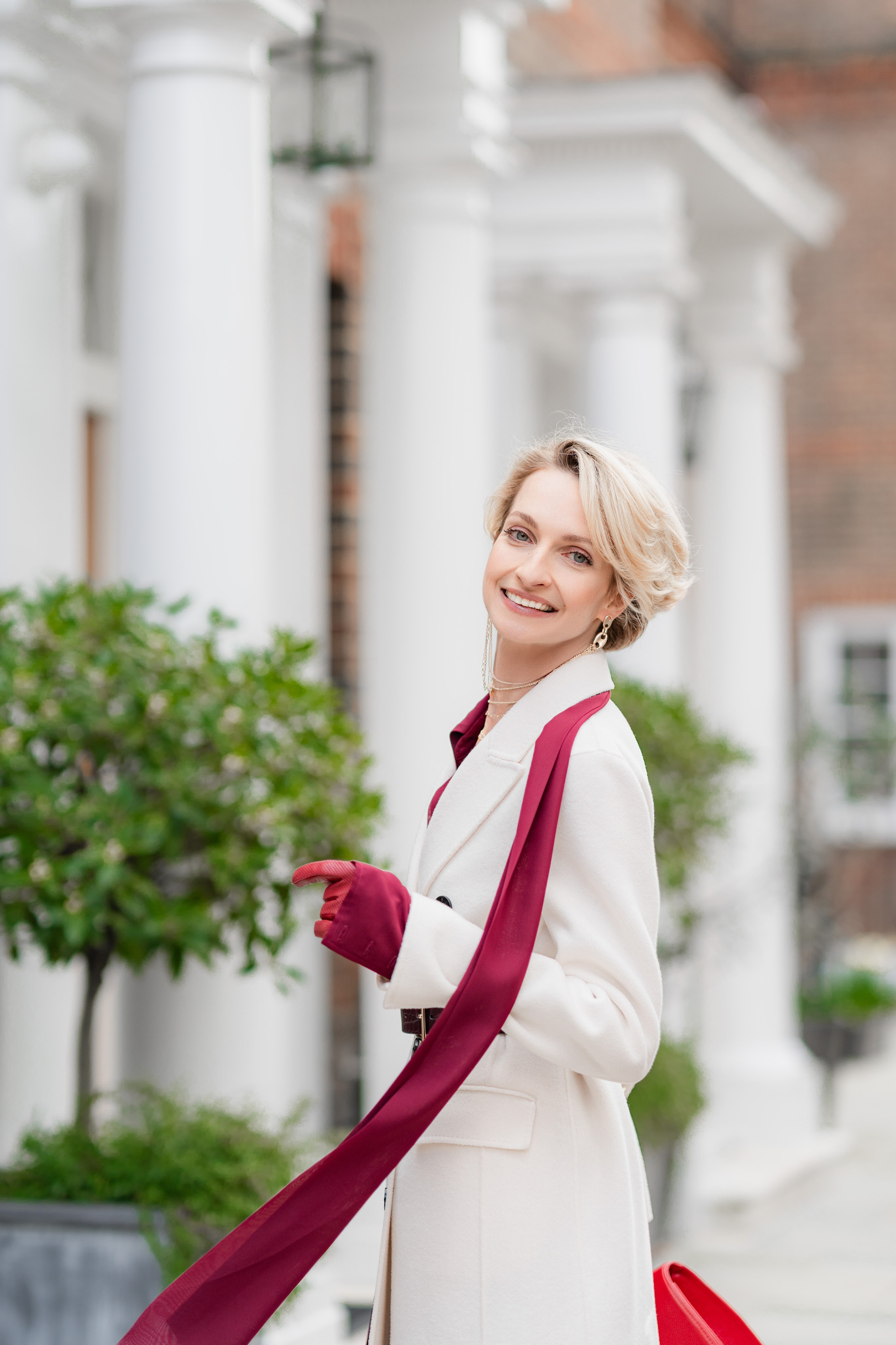 Magnolia in Chelsea with Myroslava. Tonya Kyrylenko photographer in London