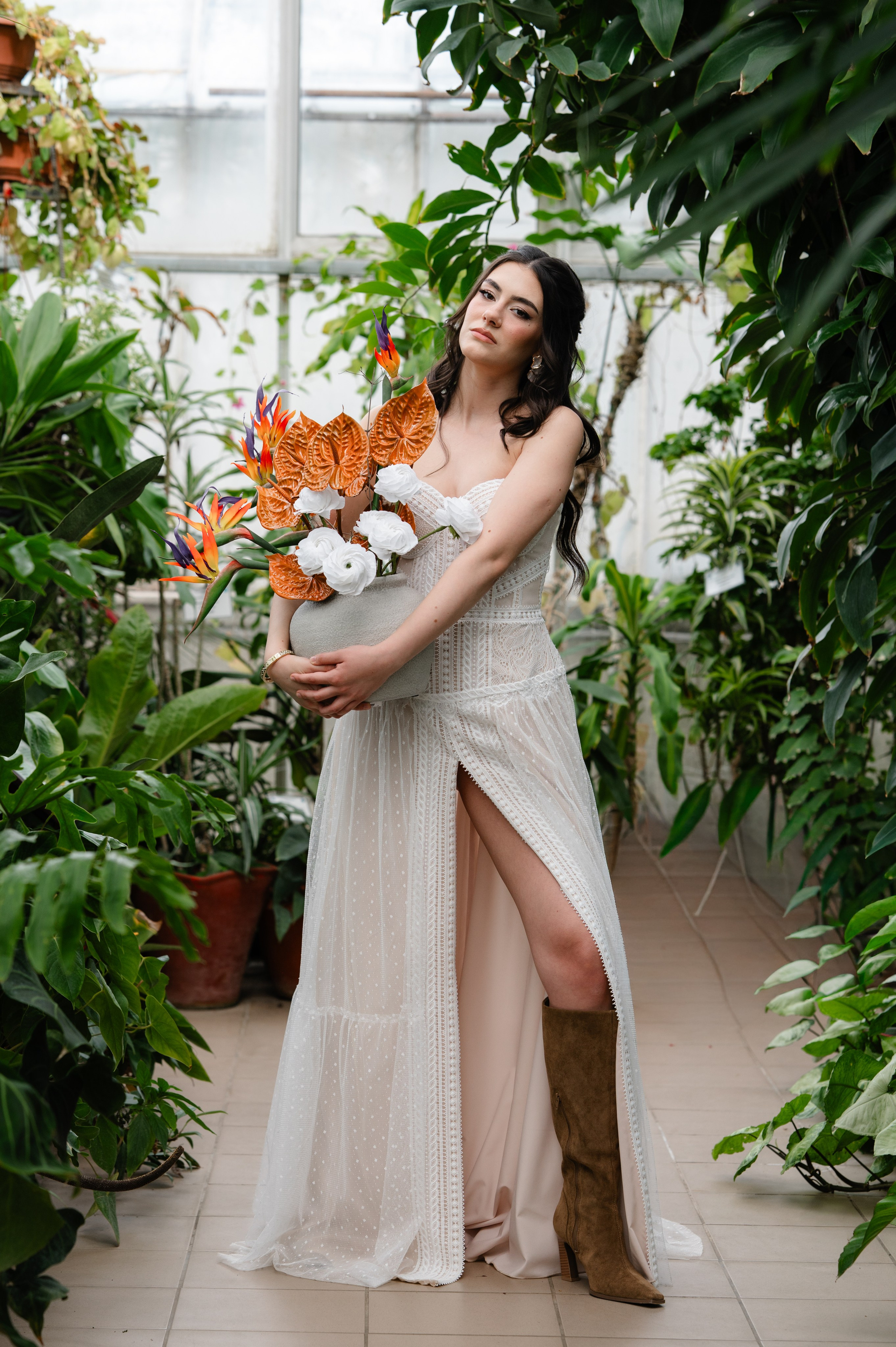 Botanical BRIDE. Alexandra Hanu Photographer
