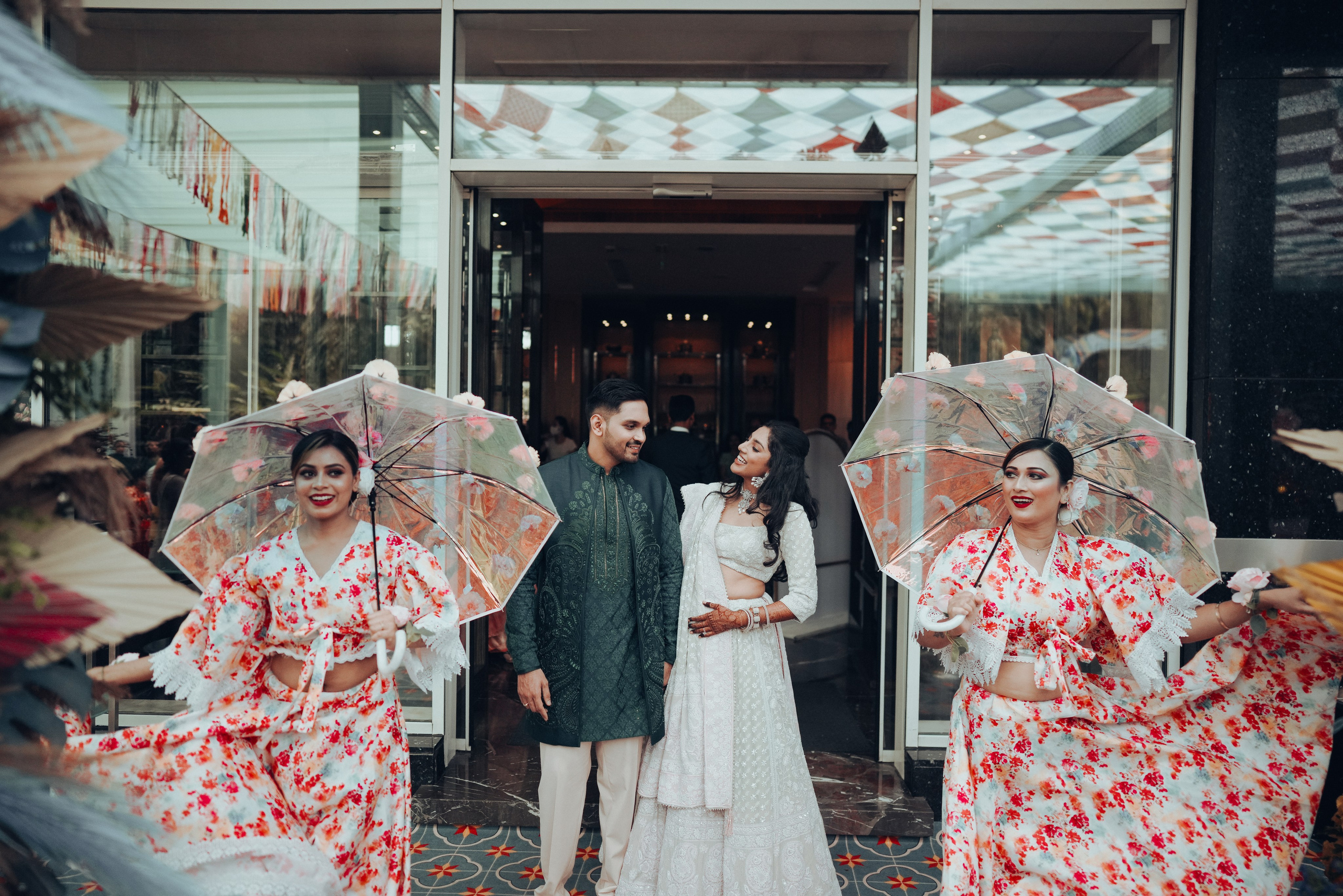 HALDI & MEHANDI. Wedding photographer Stalen Robert
