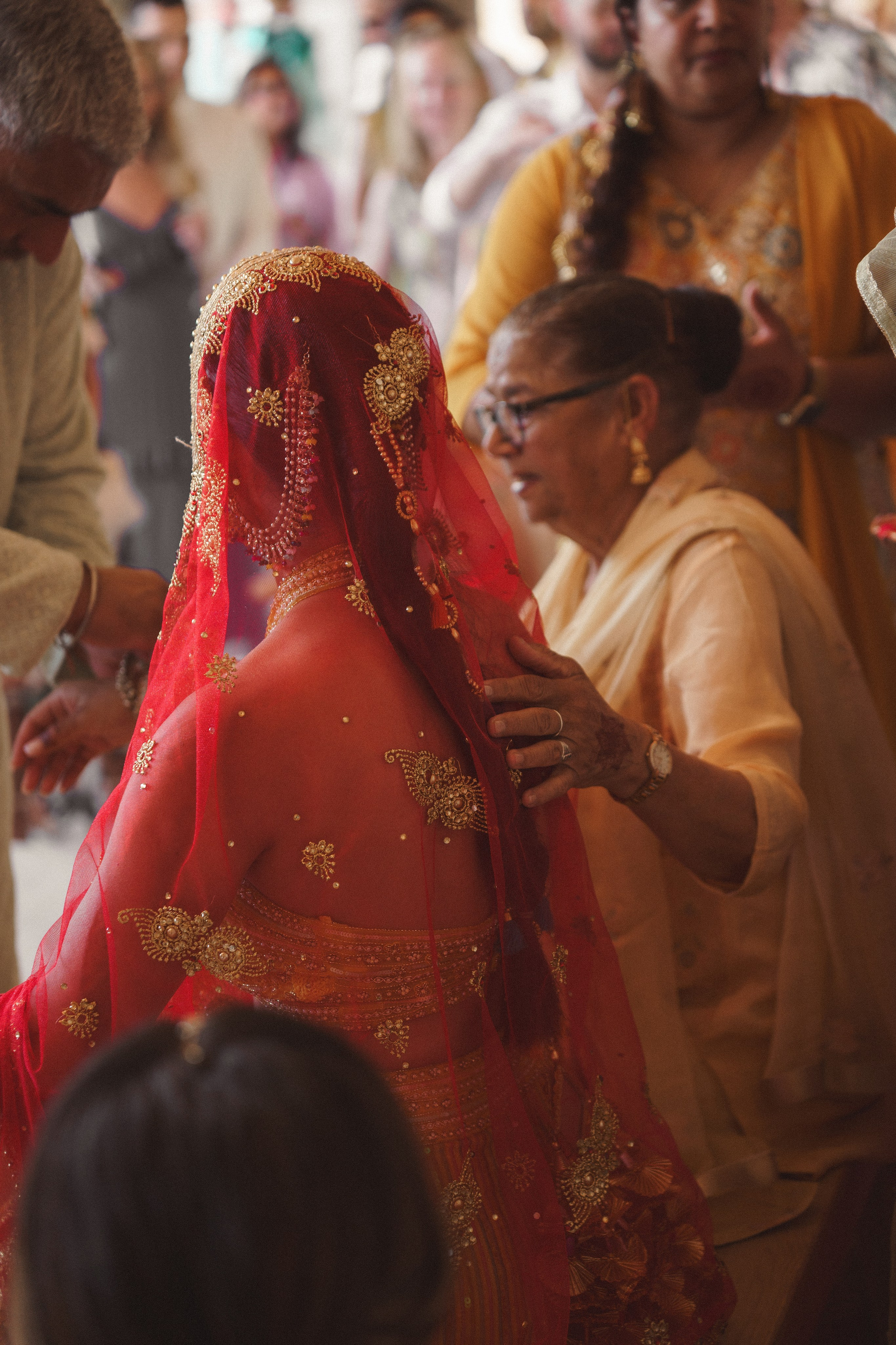 Patrik & Naomi. Monestir Sant Salvi. Paola wedding photographer / videographer in Barcelona