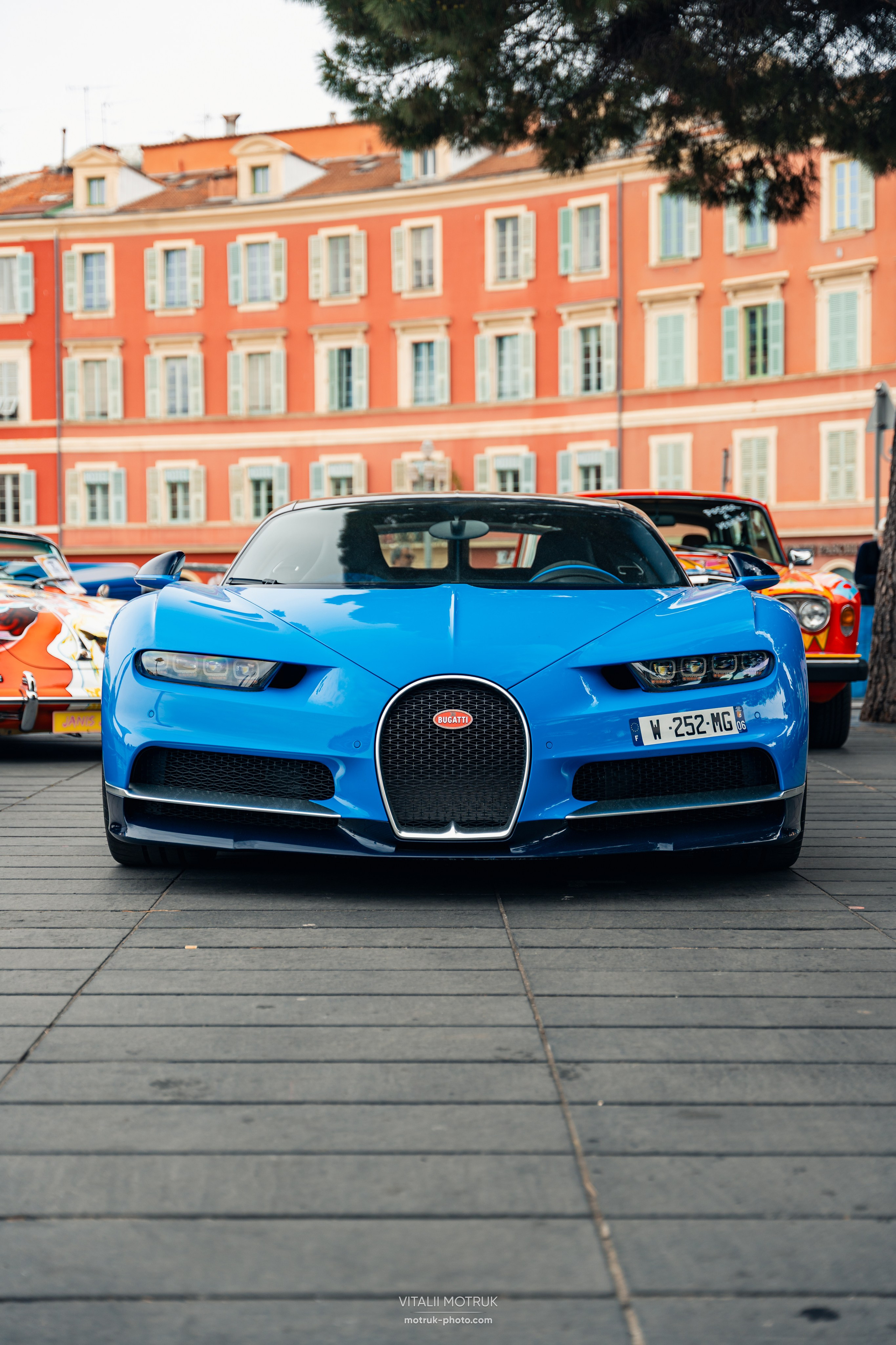 Legends de Nice. Photographe de voitures à Paris — Vitalii Motruk