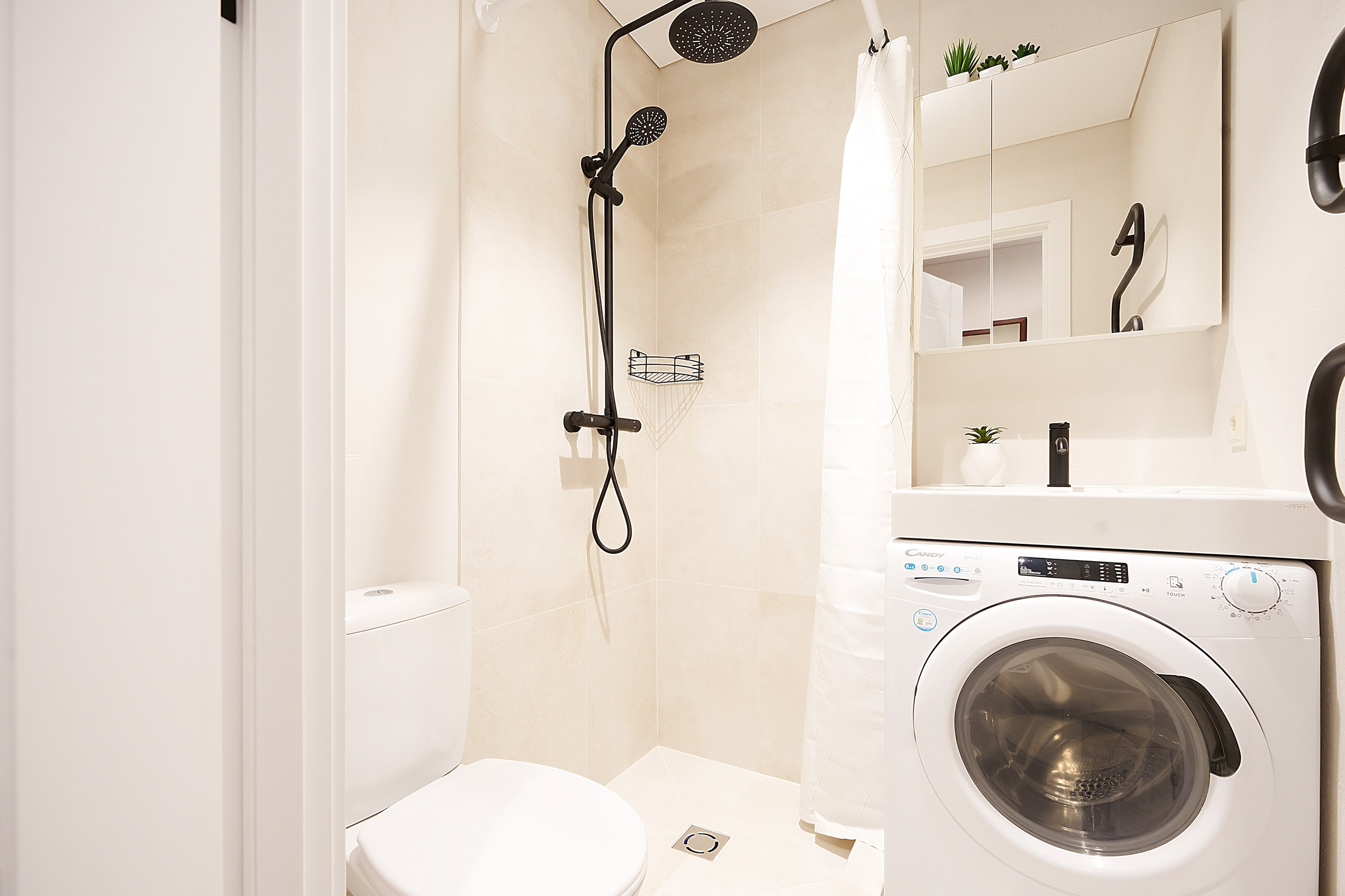 Birželio g. 9. Elina Sapiega fotografė Vilniuje