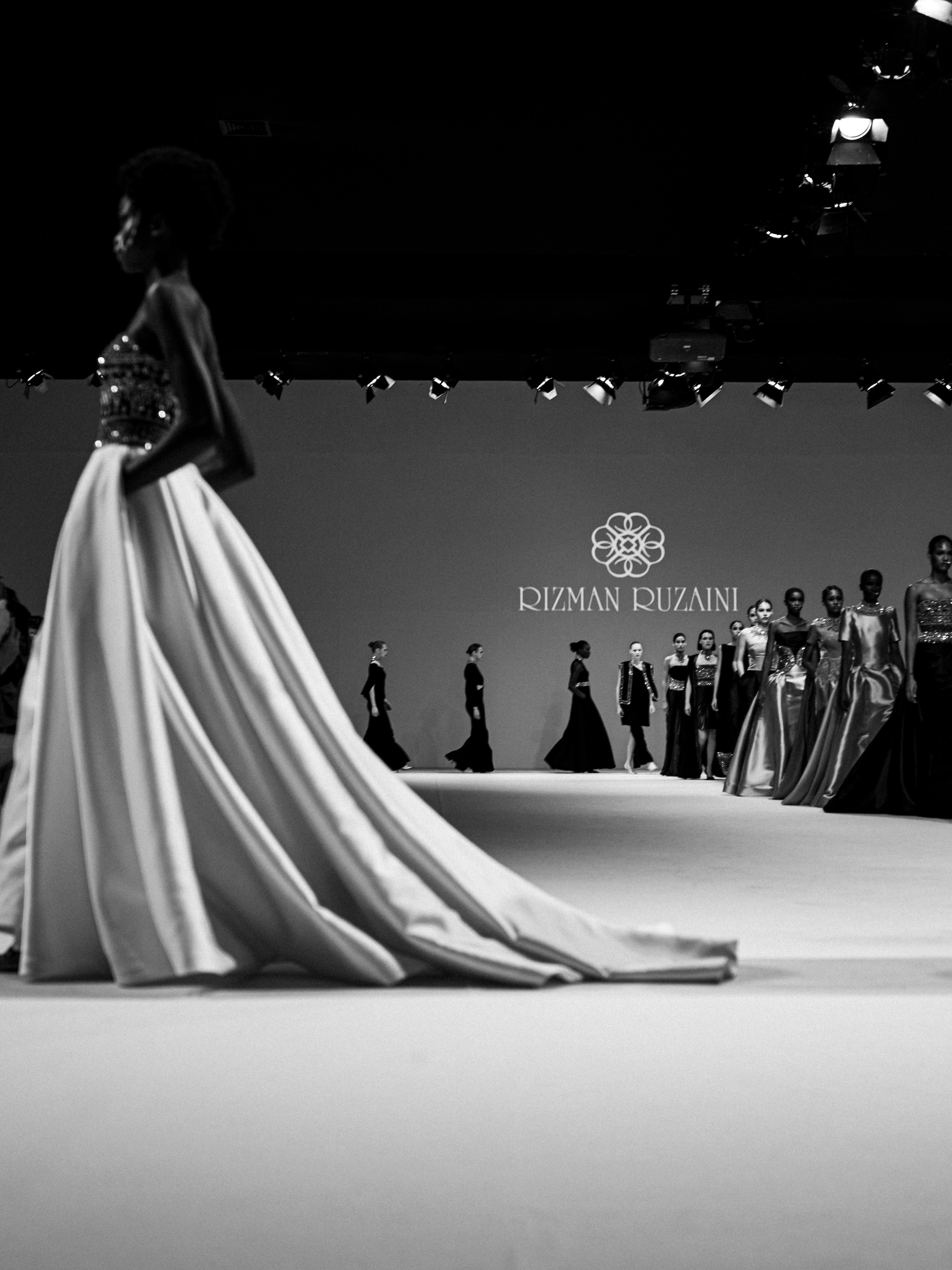 Black and white. Photographer in Dubai Anna Gordeychuk