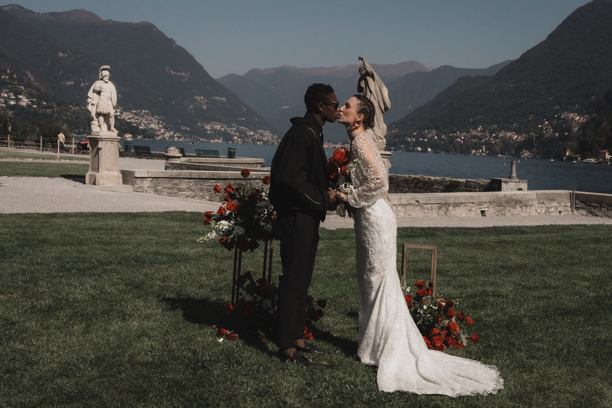 IRINA & AMED • LAKE COMO. PHOTOGRAPHER IN ITALY