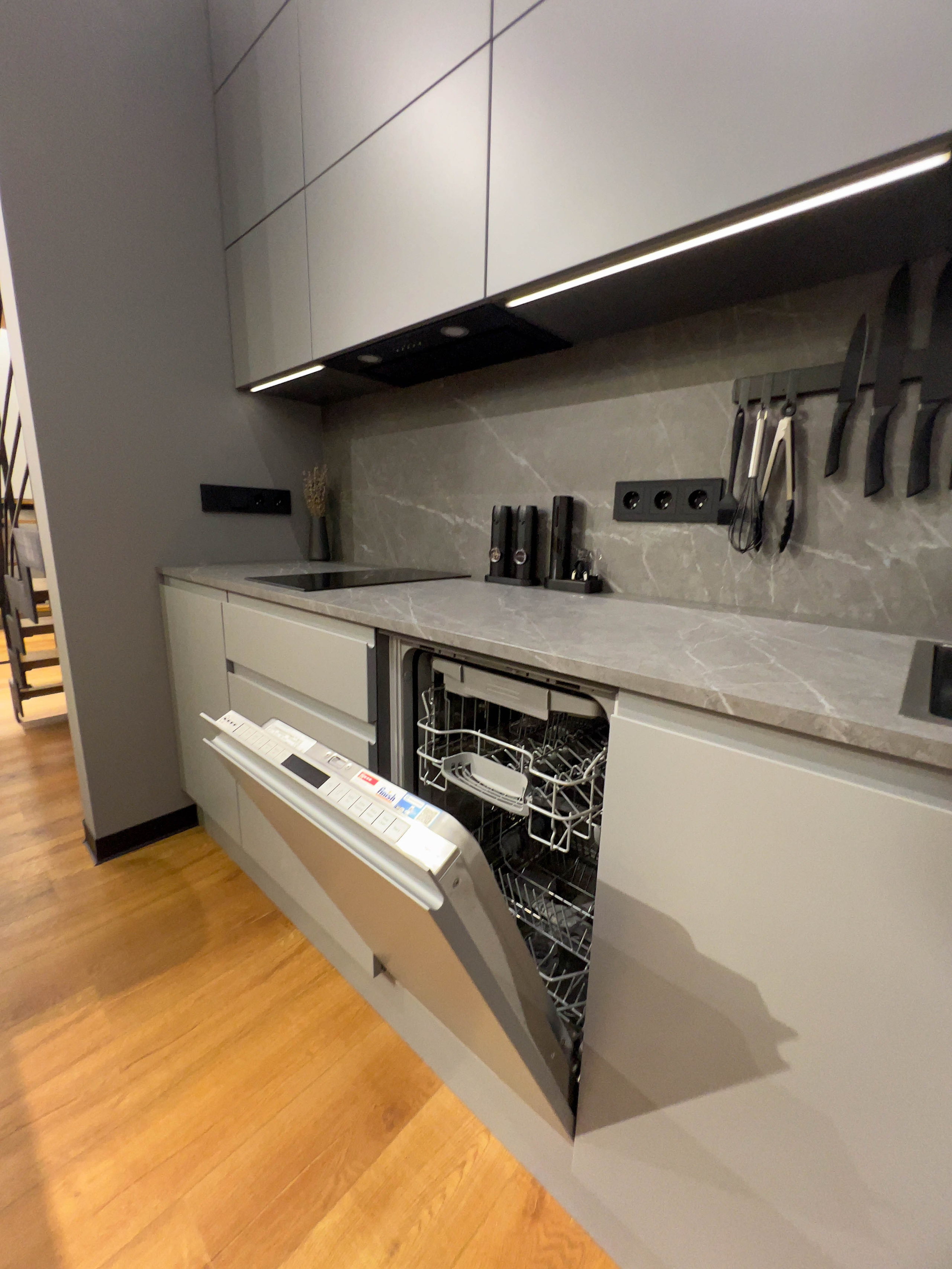 The apartment is on two levels. Fotograf Dmitrii Donets