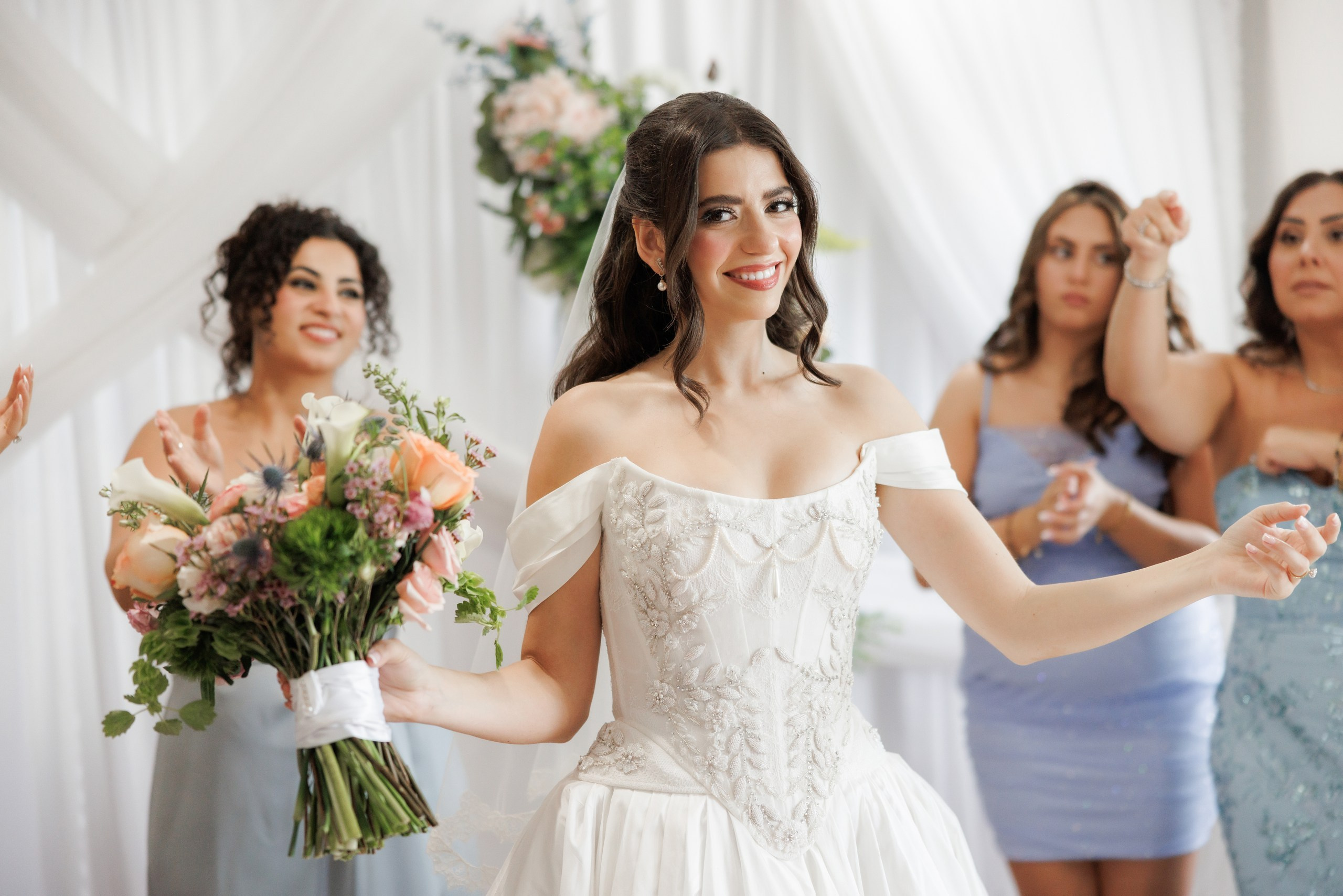 Jewel and Geovany. Wedding Photo & Video