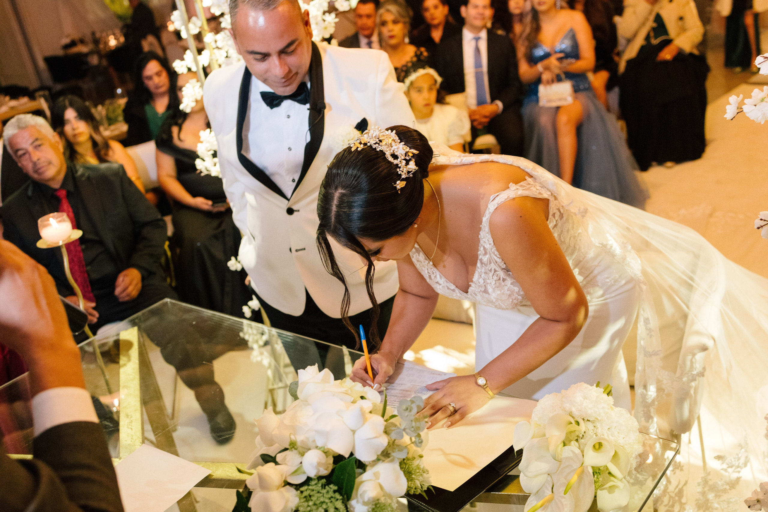 Alejandra y Salvador. Principal