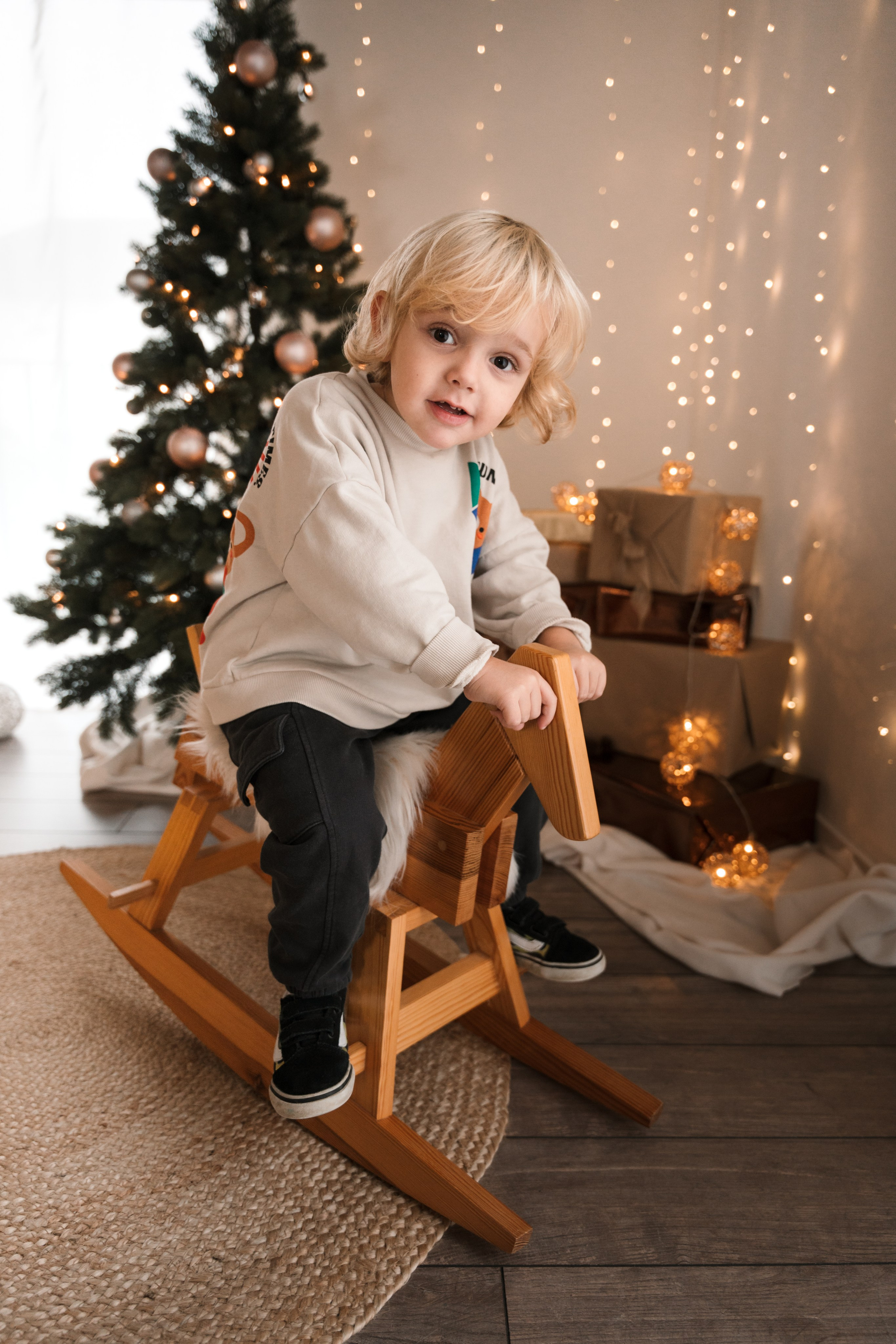 Christmas Studio Photoshoot. Elena Seewald