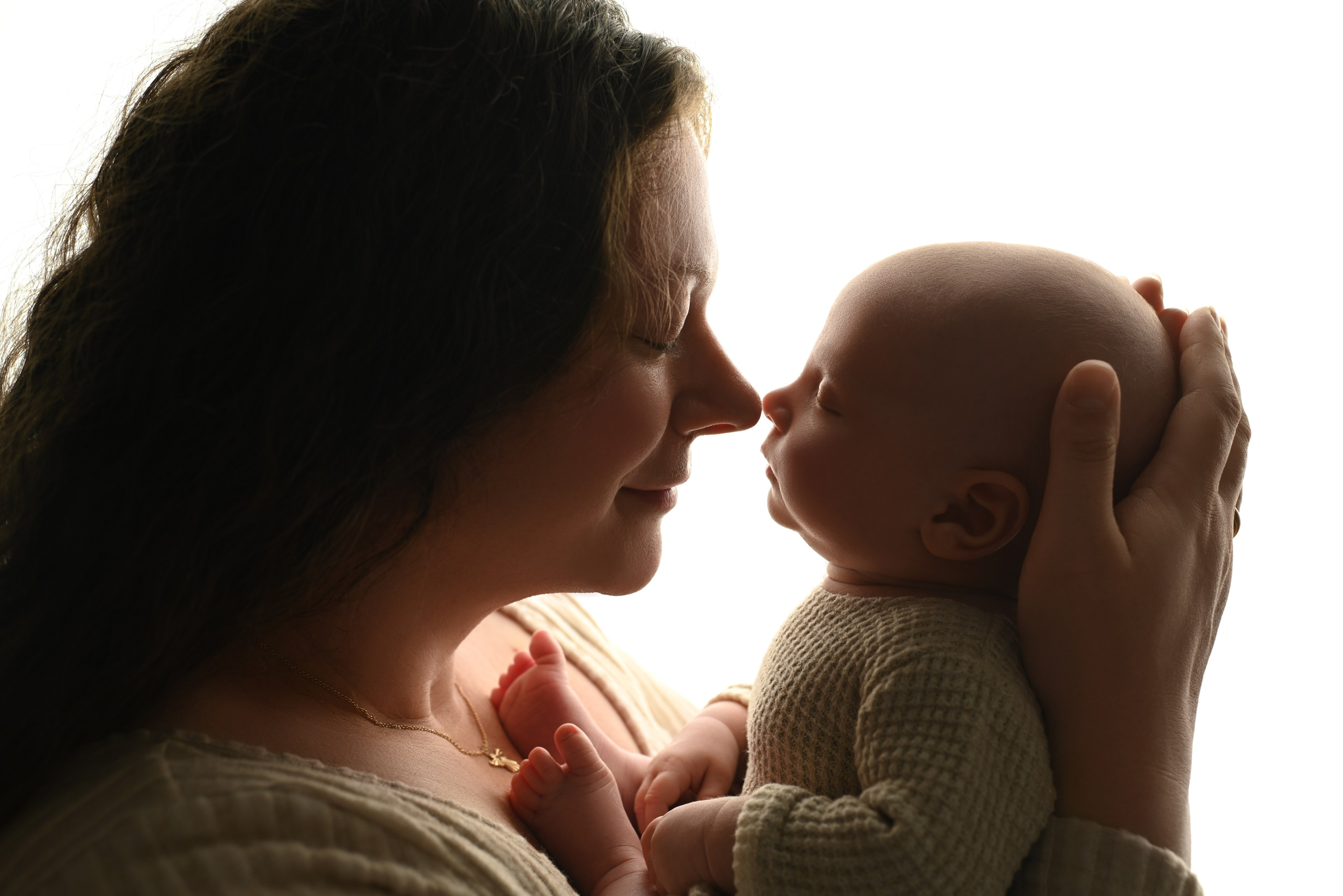 Emotionales Shooting mit Mama und Baby, Fotografin in Aachen und Geilenkirchen