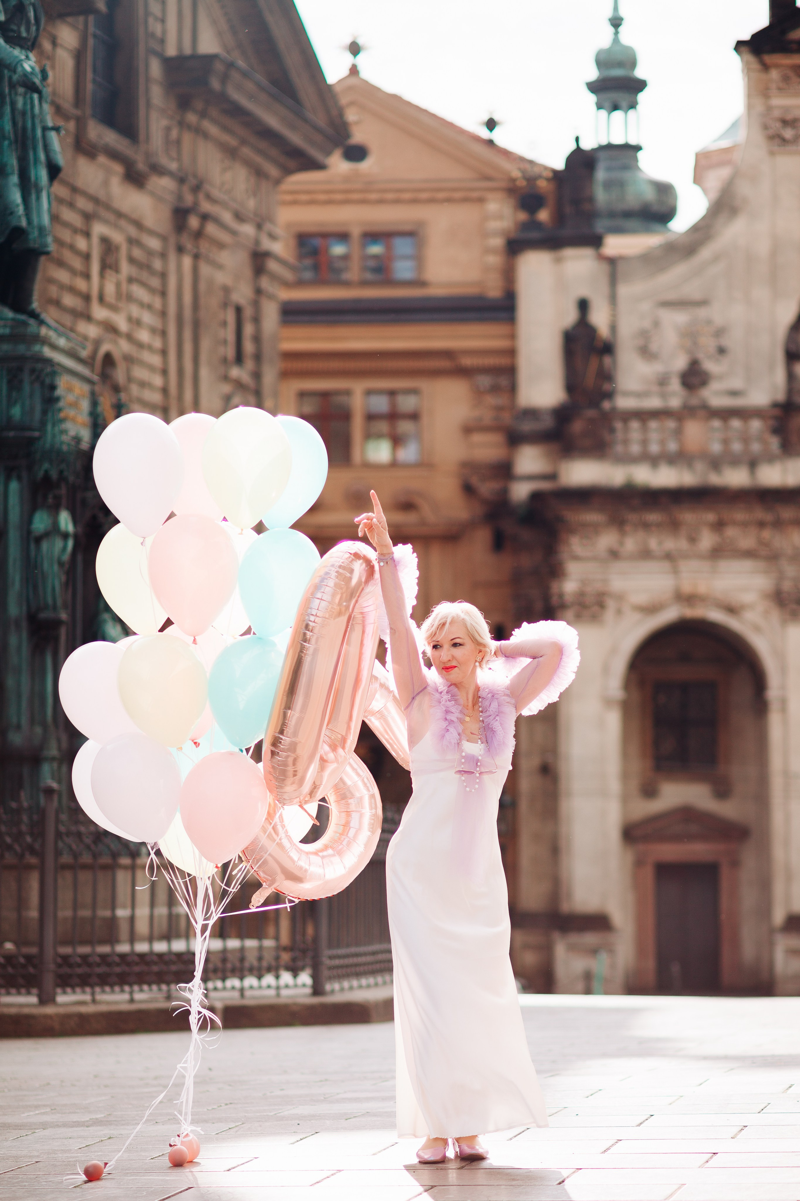 Kate. Photographer in Prague for tourists