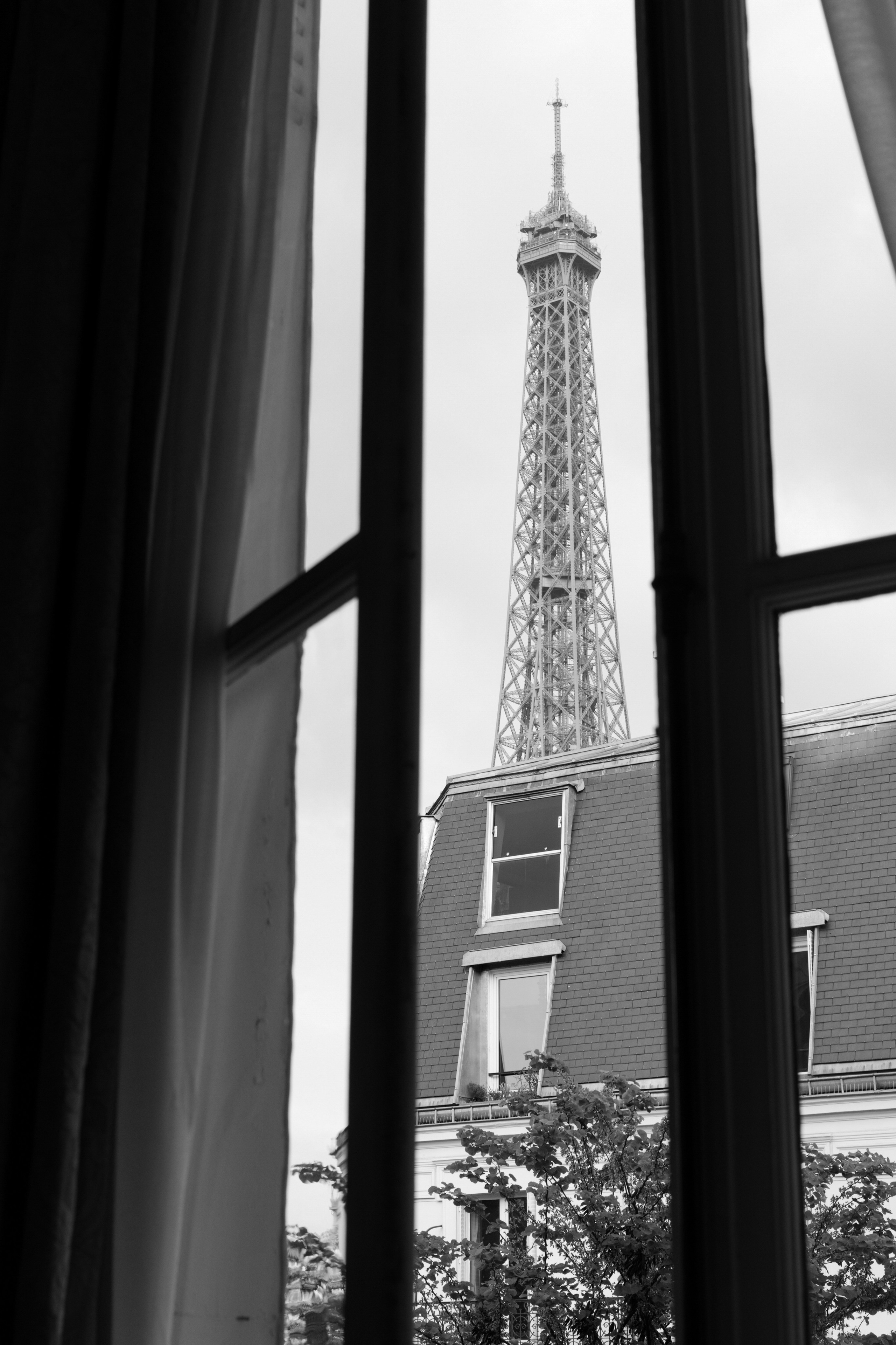 Maria & Vlad | Wedding Photography in Paris. Paris Wedding Photographer