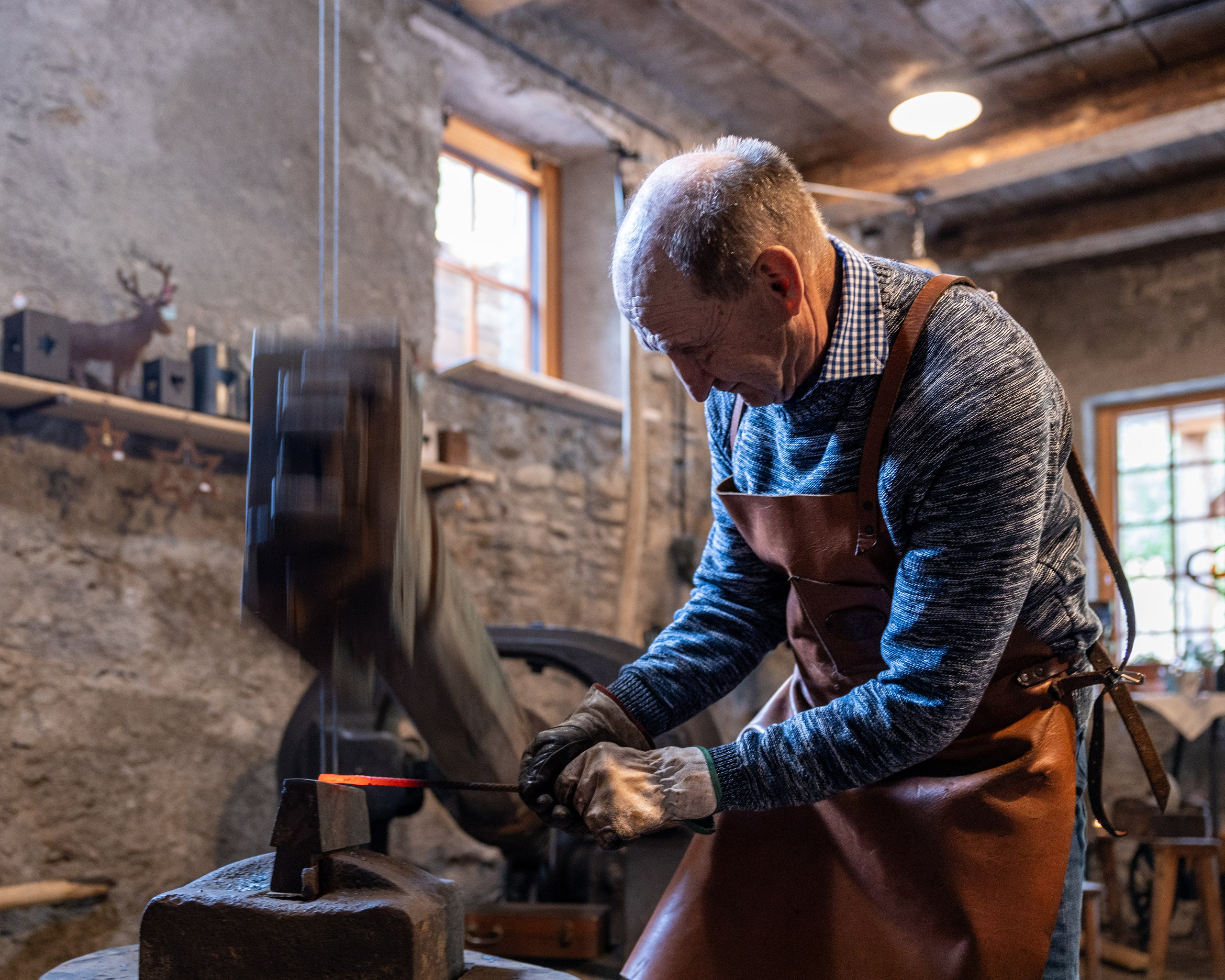 Schmied, Goldegg, 2024. Guzel Kolobova| Fotografin| Salzburg