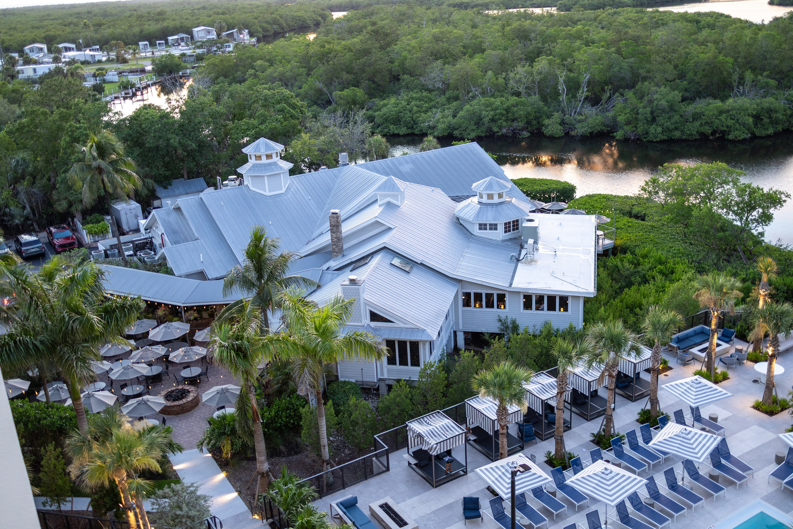 Luara Birthday at the Perry Hotel. Out and About 239