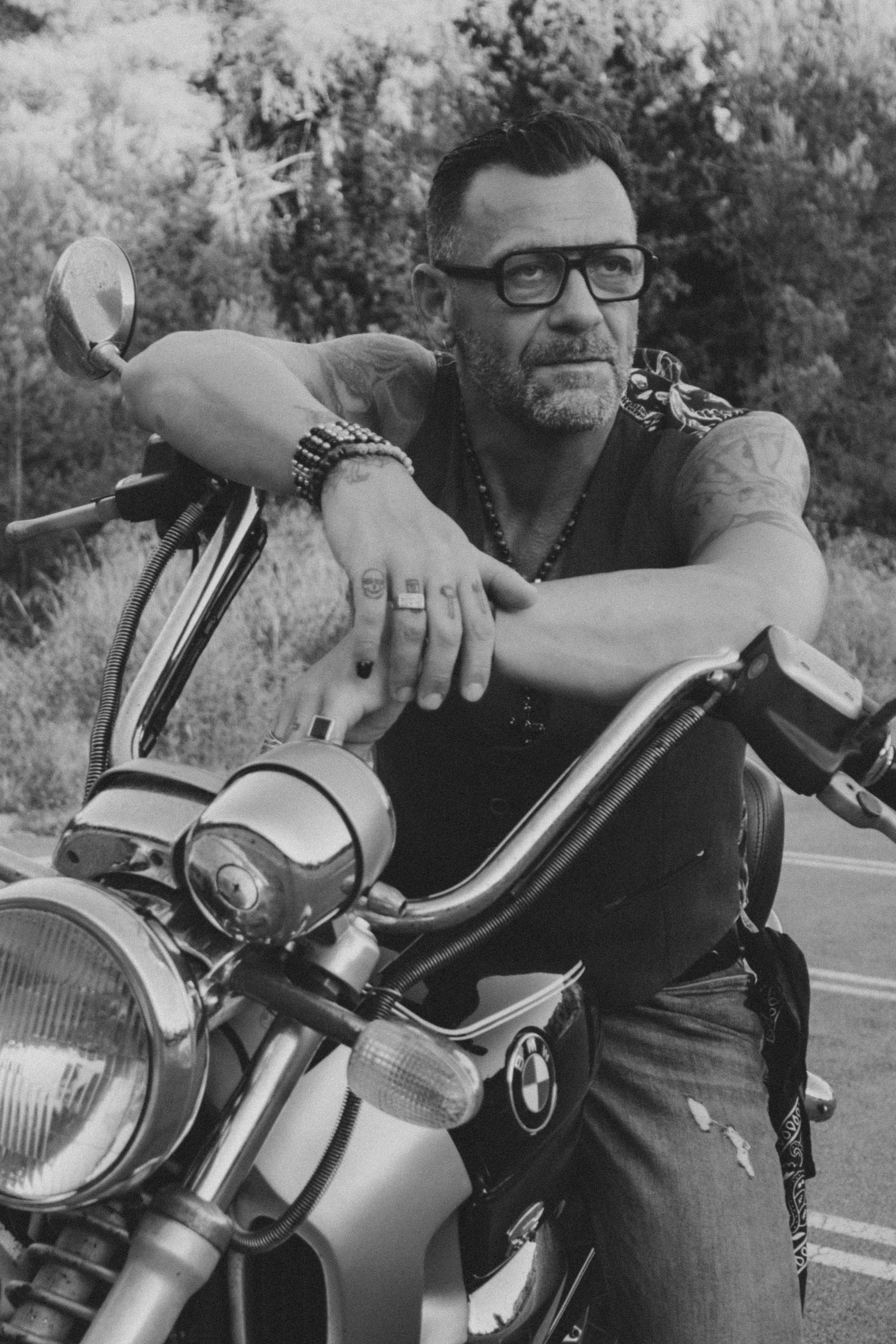 Фотосессия пары на мотоцикле. Профессиональная фотосъемка в Калафелле — Елена Медведева