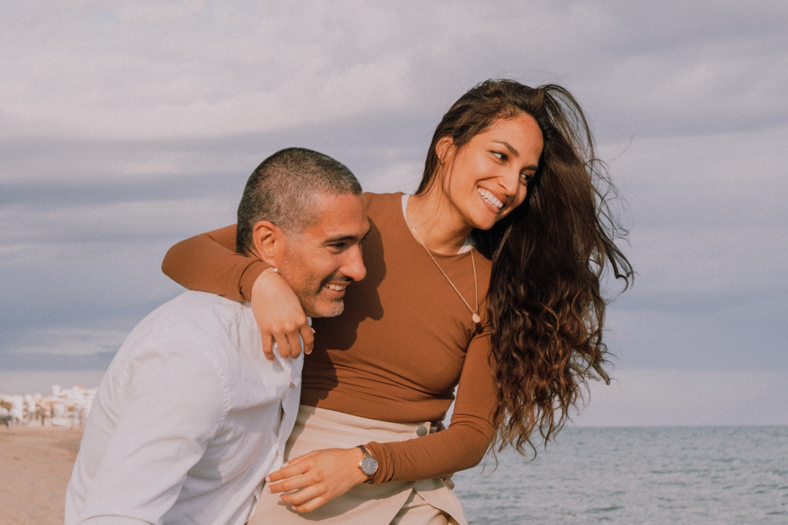 Sesión familiar en la playa. Fotografía profesional en Calafell - Elena Medvedeva