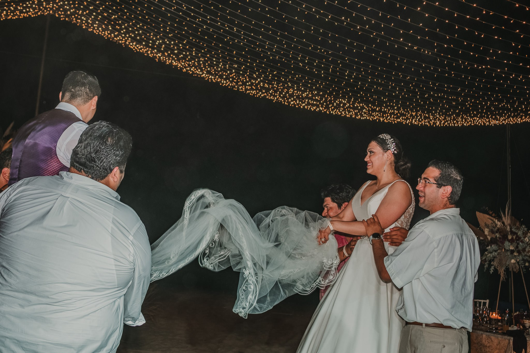 Silvia & Julio / Huatulco. Wedding and family photographer in Mexico City