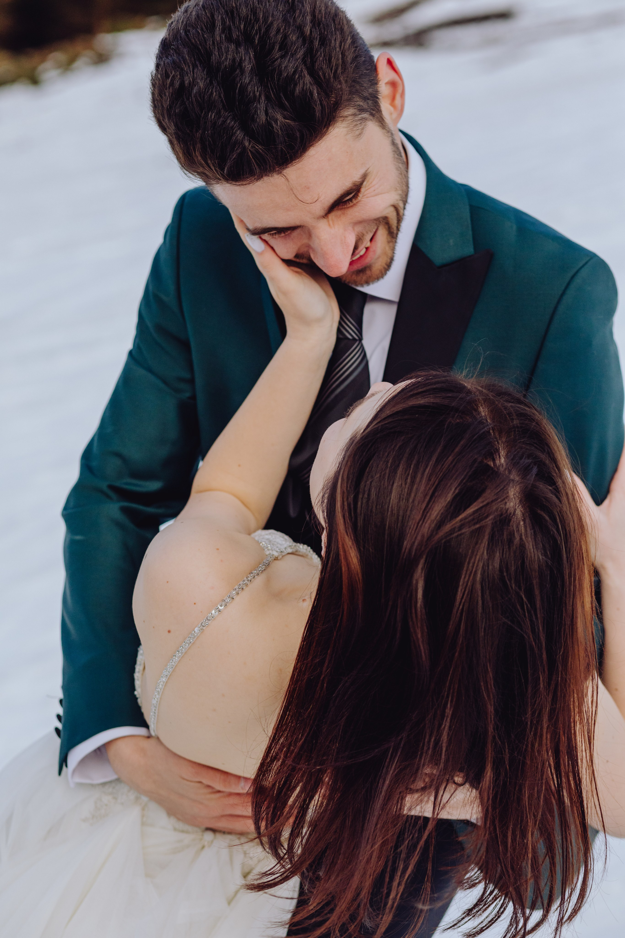 Andrei & Roxana. Wedding & couple photographer from Romania Rut Vetan