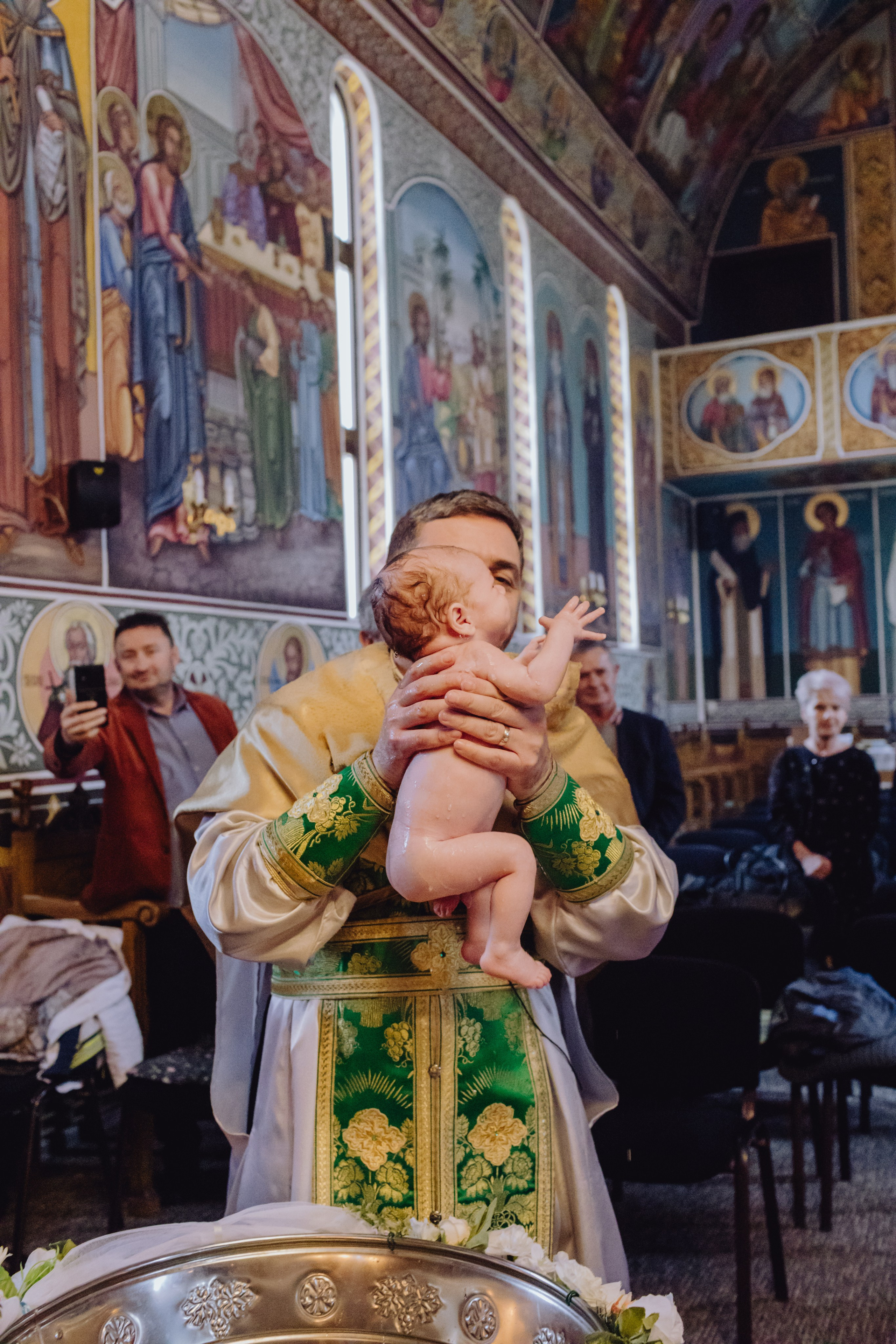 Ștefan. Wedding & couple photographer from Romania Rut Vetan