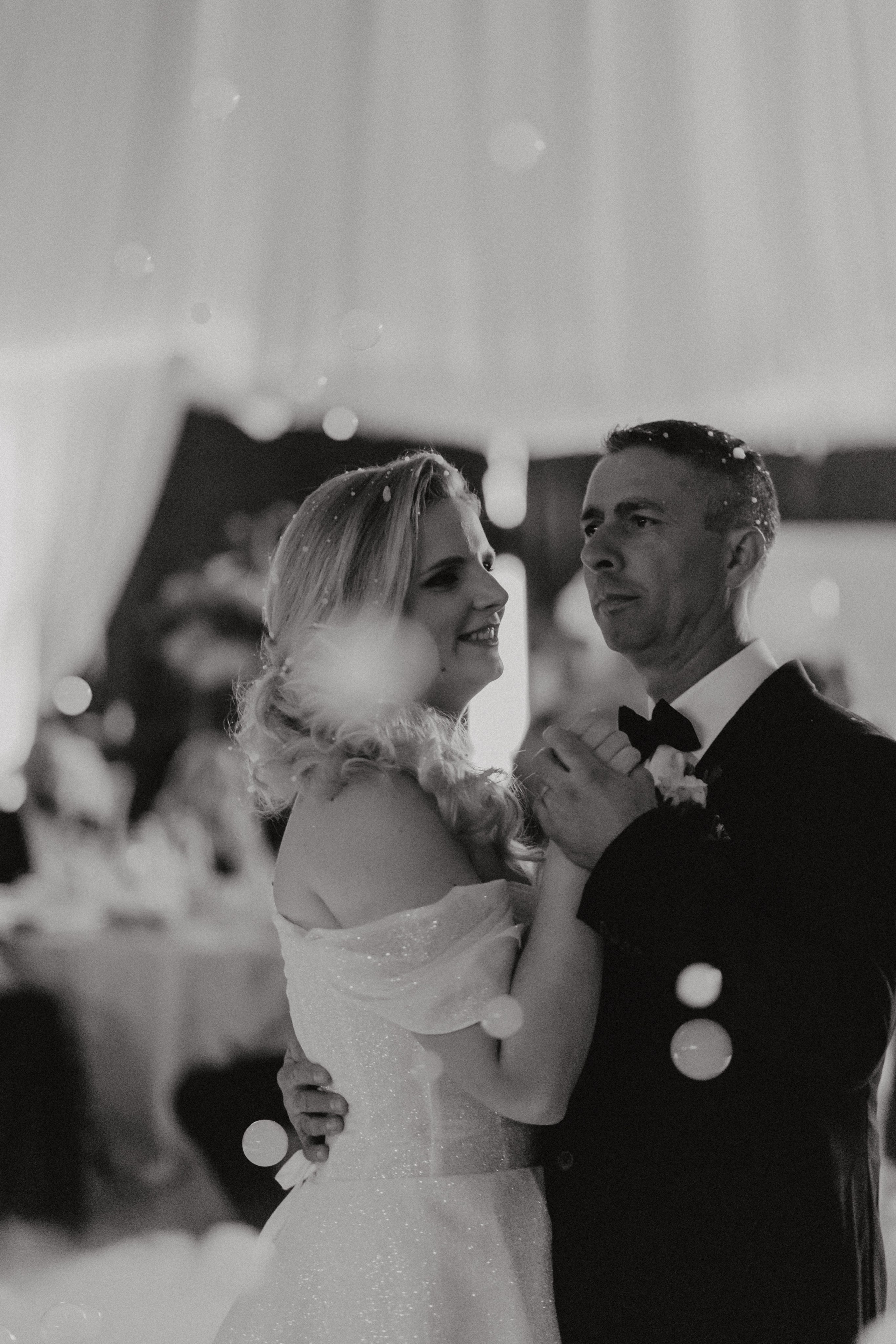 Alexandru & Maria. Wedding & couple photographer from Romania Rut Vetan