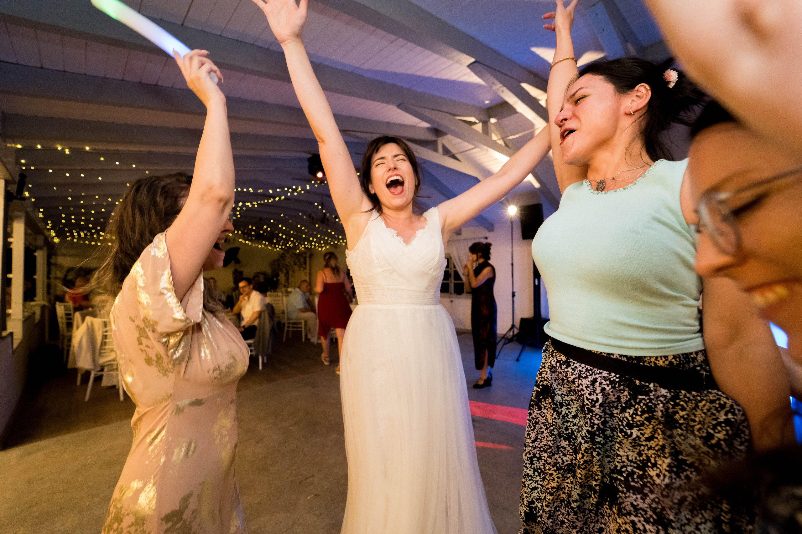 PARTY. Gabriel Florea — Fotograf nuntă București