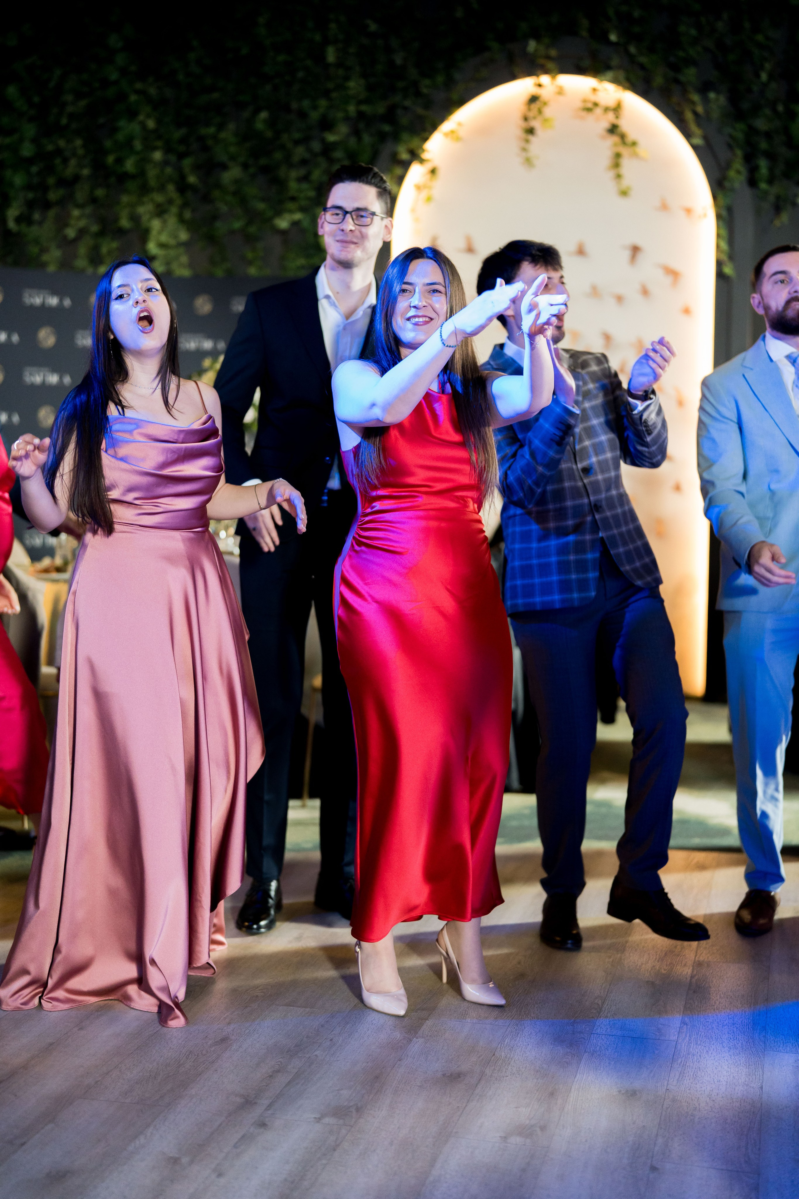 PARTY. Gabriel Florea — Fotograf nuntă București