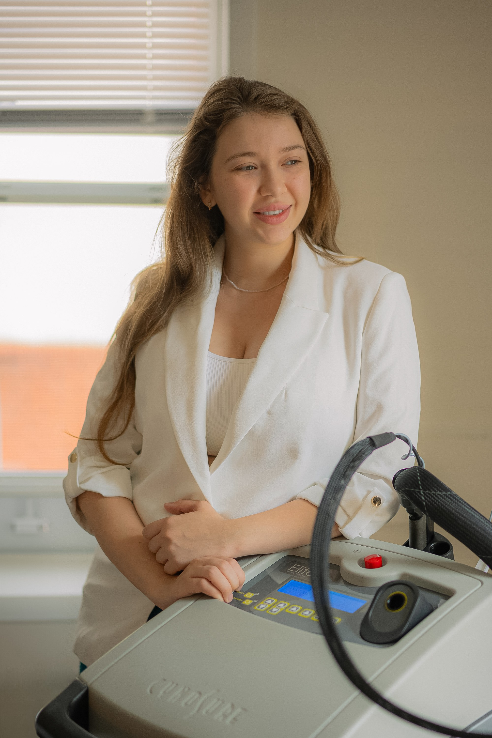 Content for beauty salon social networks. Portrait and wedding photographer in New York