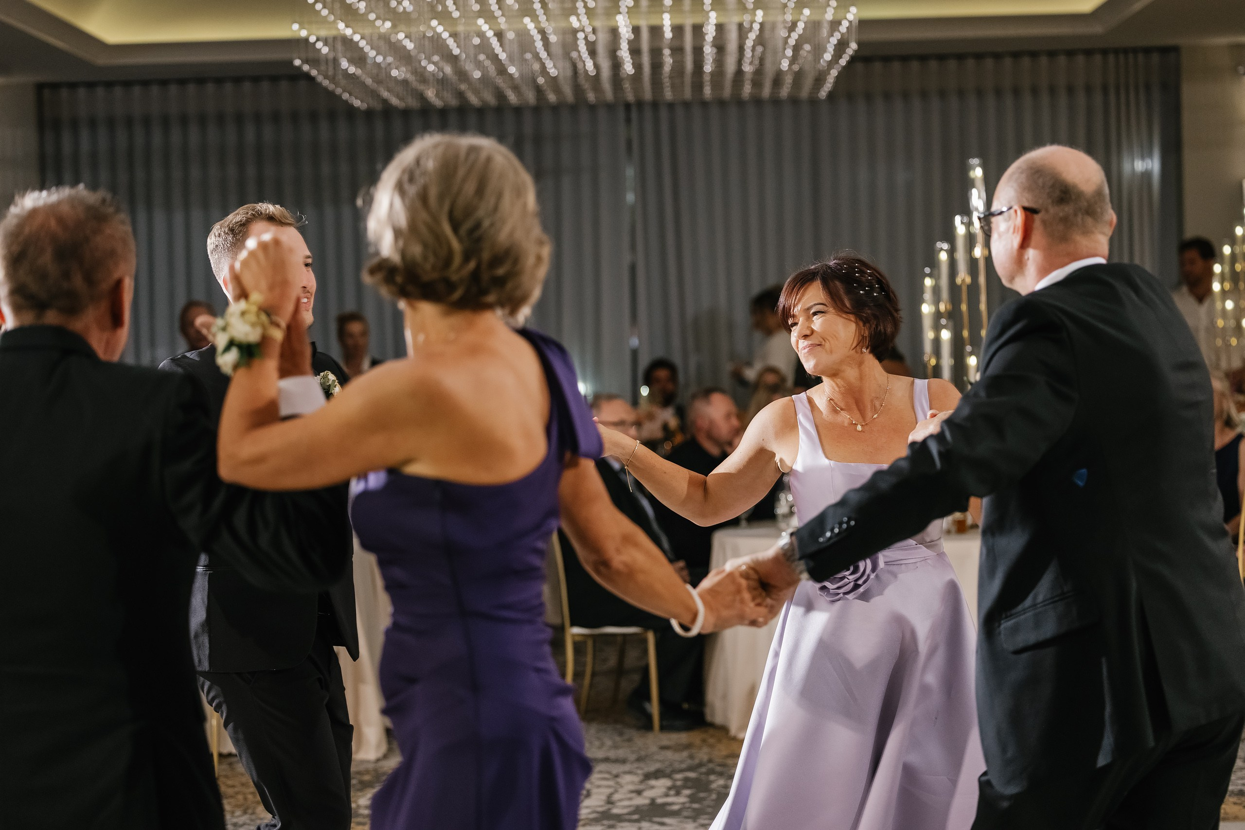 09.06.2025 Wedding. Wedding family event photographer in Chicago Nick Yushevich