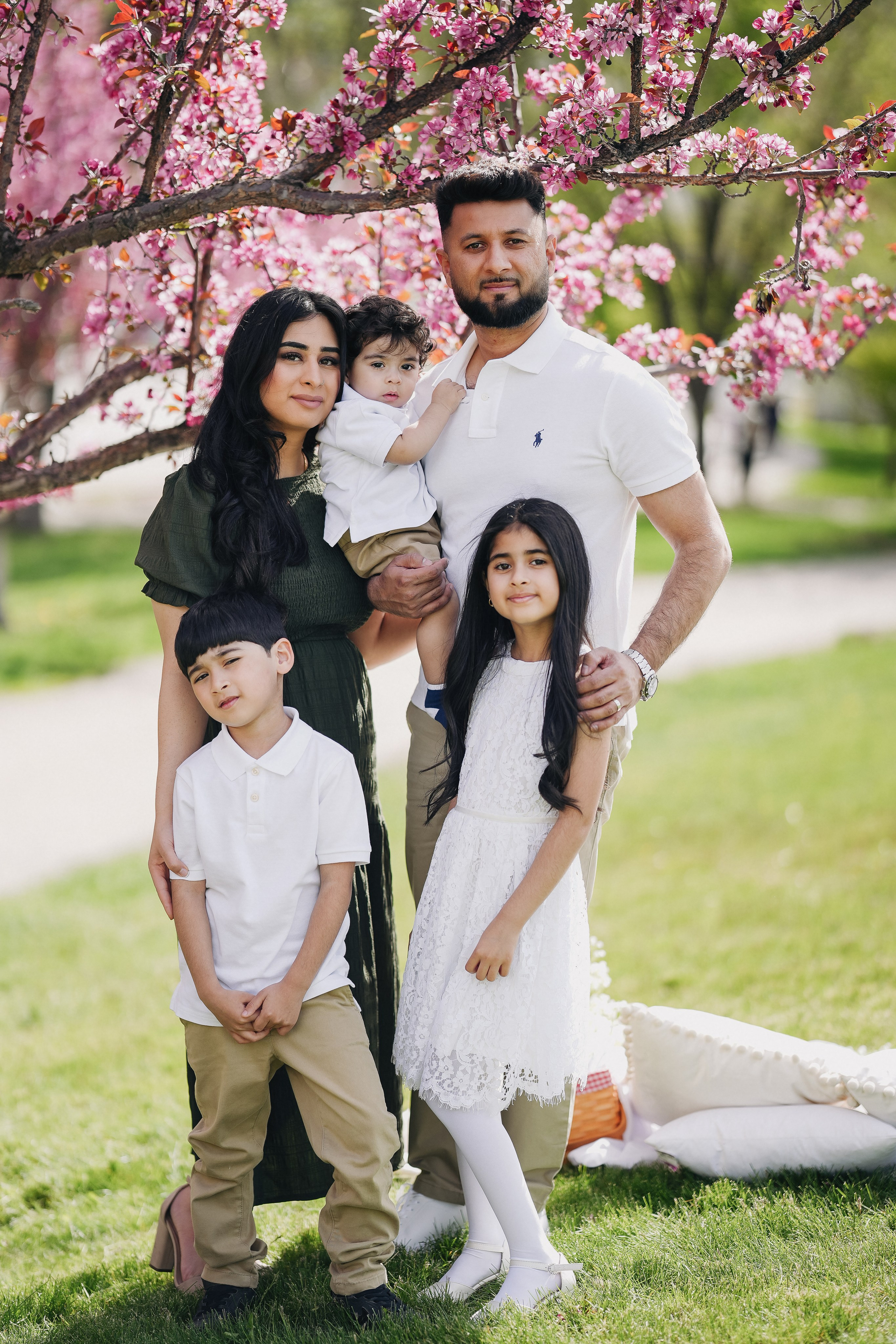 Spring Photo Day. Pashynska Photography | Calgary Wedding & Family Photographer