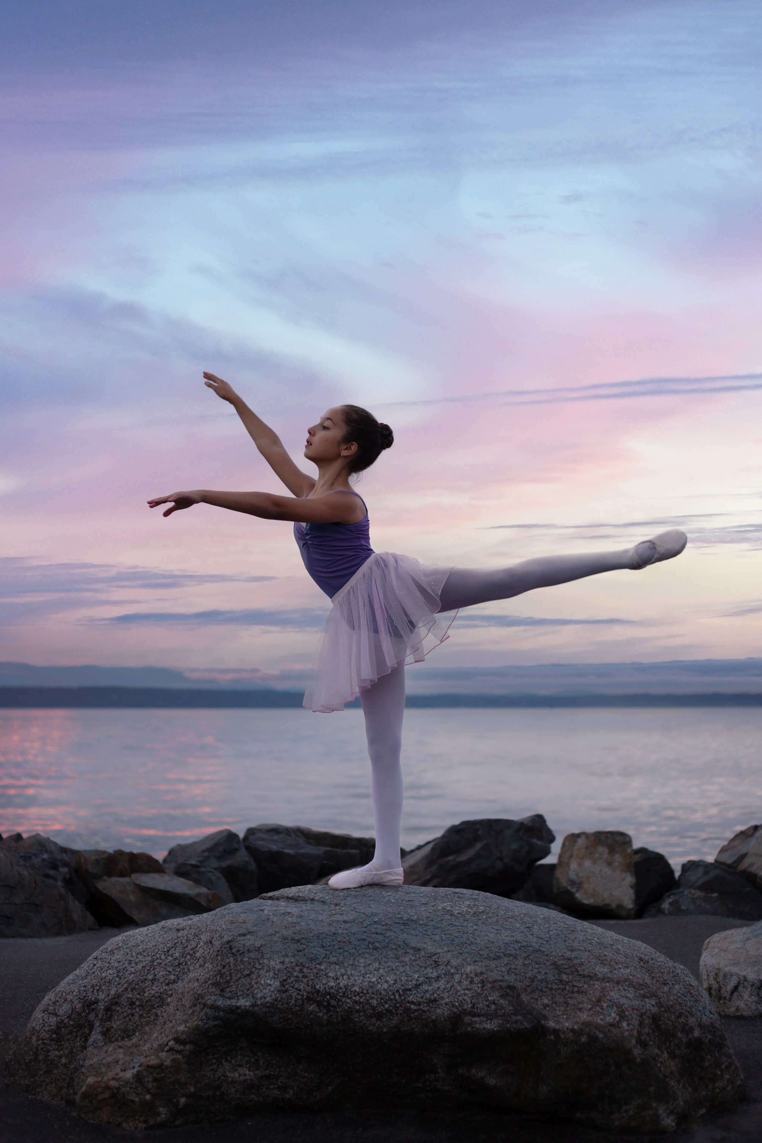 Waterfront Photoshoot. YuAnna studio. Family & Kids Photographer in Seattle area, located in