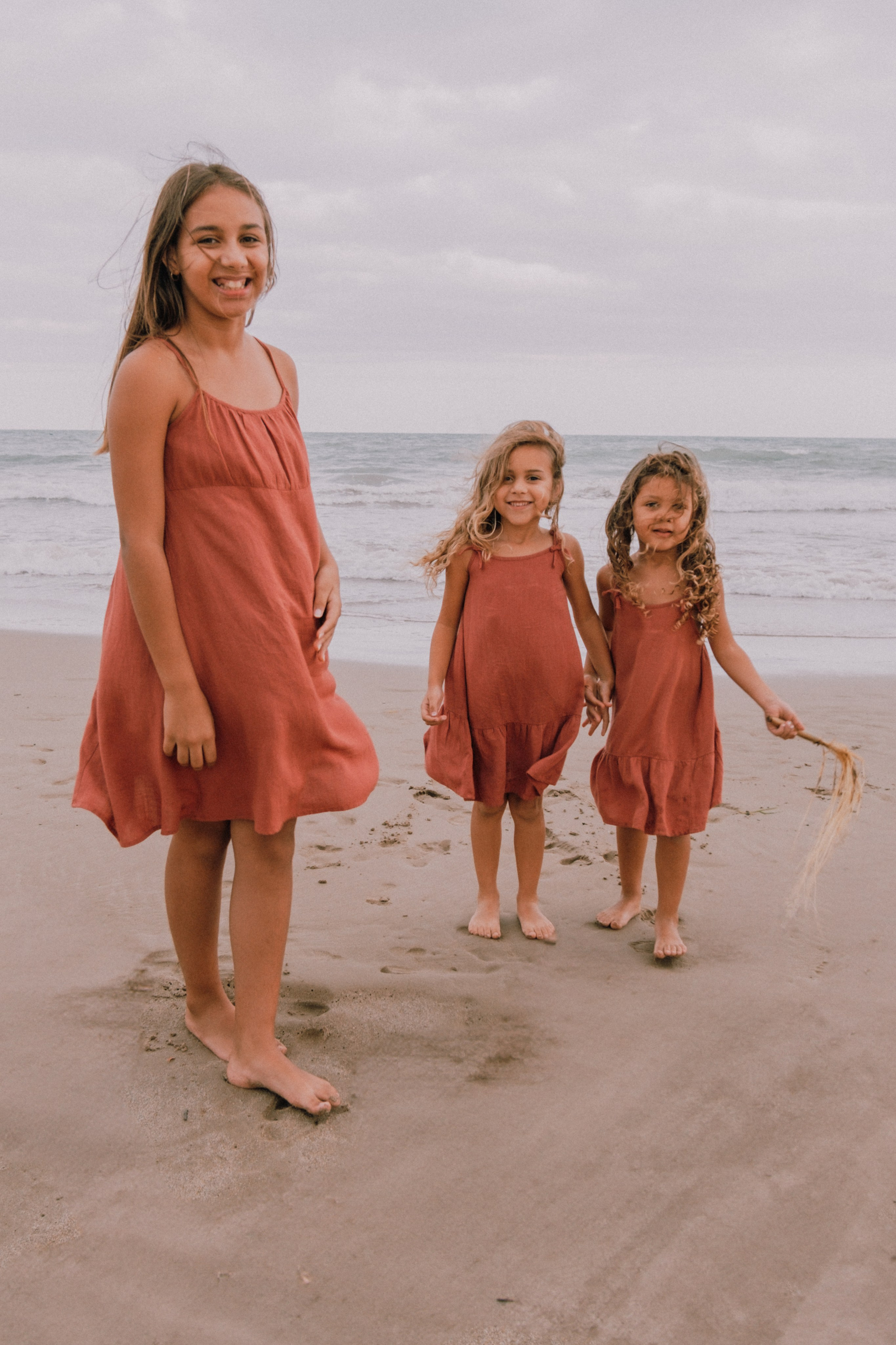 Семейная фотосессия на пляже. Профессиональная фотосъемка в Калафелле — Елена Медведева