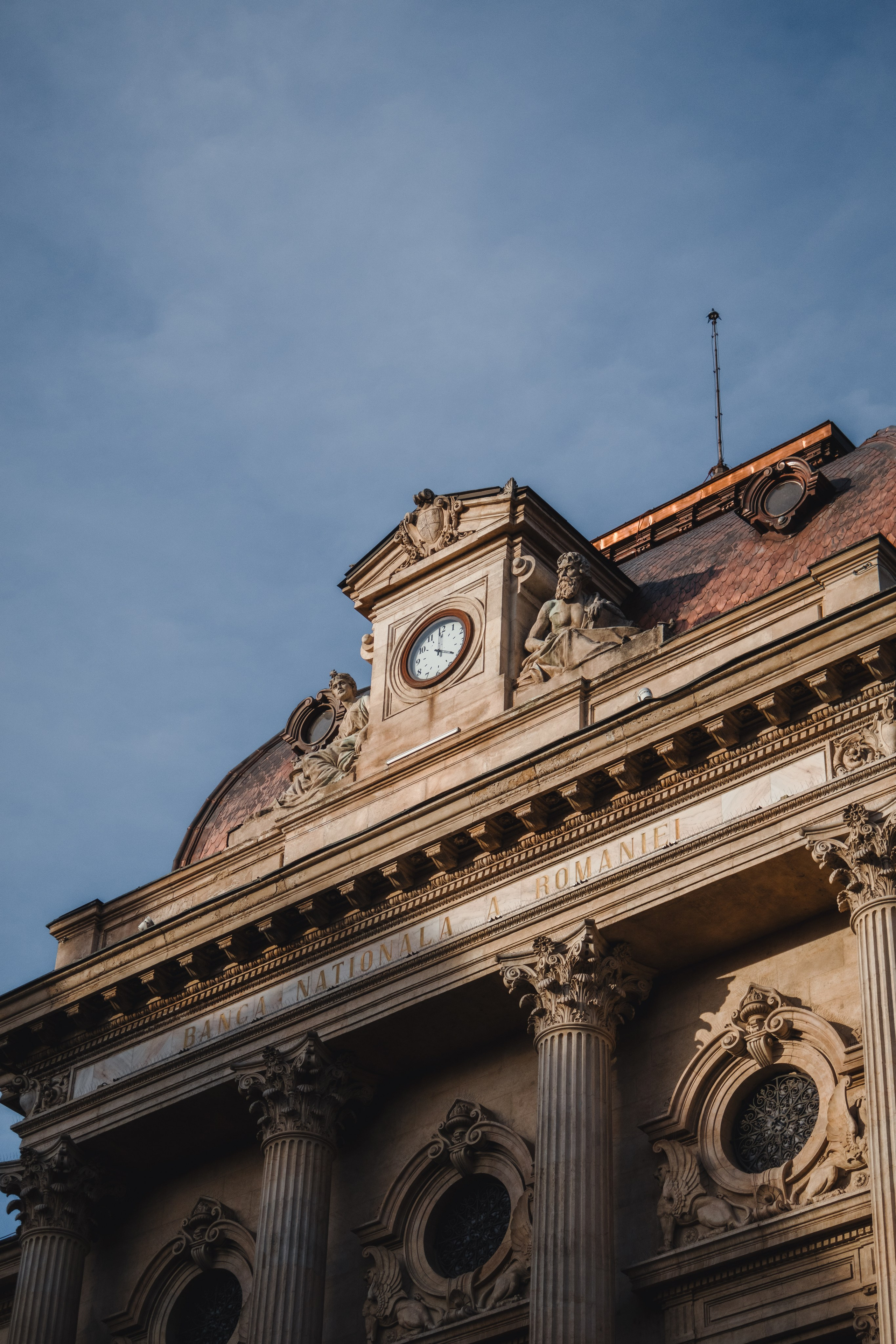 Bucharest. Дизайнер и Фотограф в Кишинёве Бусуйок Станислав